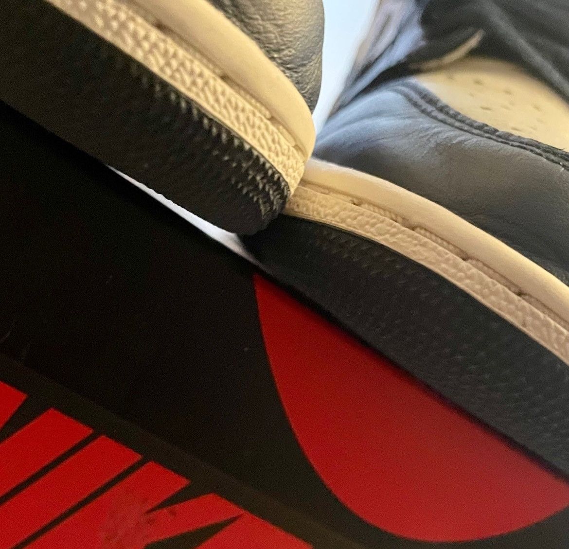 Jordan Brand × Nike Jordan 1 Size US 11 / EU 44 - 8 Thumbnail
