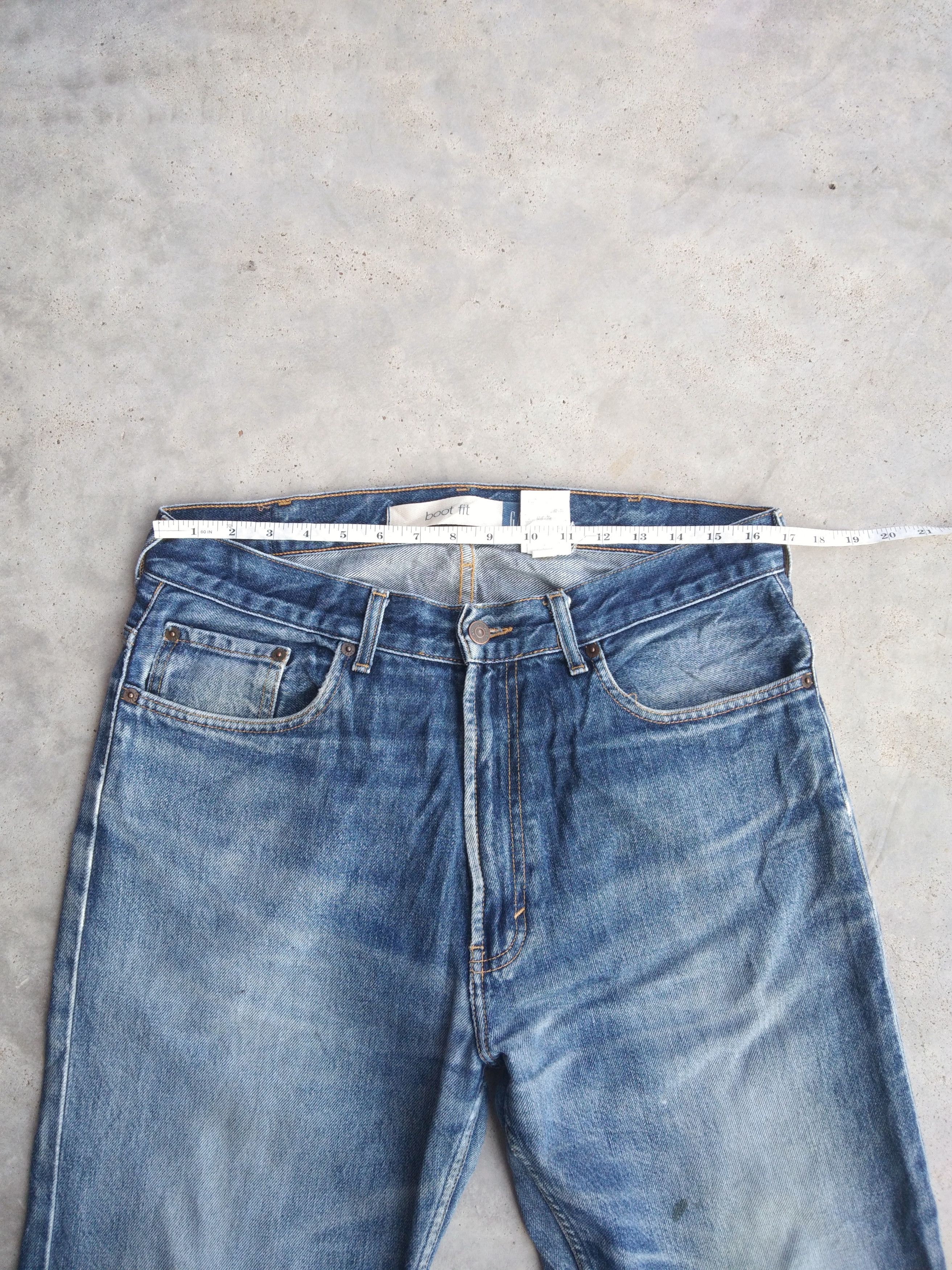 Gap Vintage faded Blue Gap Boot Cut Distressed Jeans 33x31 Size US 33 - 6 Thumbnail