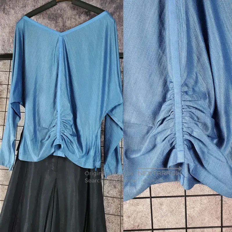 Dior Christian Dior Women's Long Sleeve Top in Deep Blue . Size L / US 10 / IT 46 - 2 Thumbnail