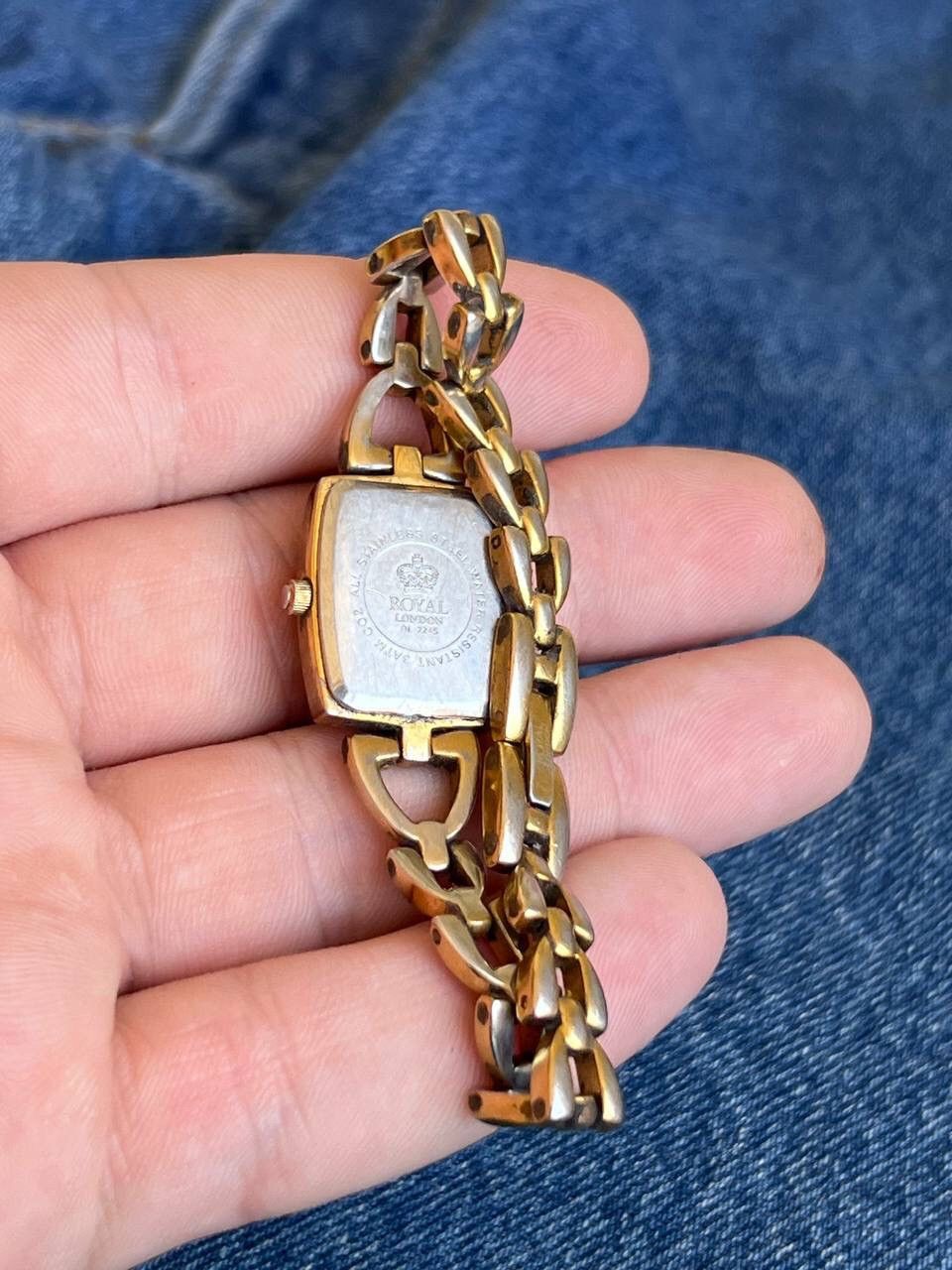 Japanese Brand × Vintage Vintage Japanese style futuristic Watch Royal London 👑 Size ONE SIZE - 5 Thumbnail
