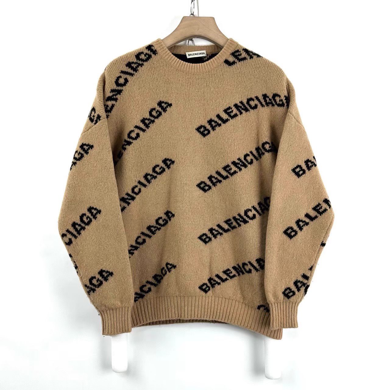 Balenciaga Balenciaga All-Over Logo Camel Sweater K12 Size US XS / EU 42 / 0 - 1 Thumbnail
