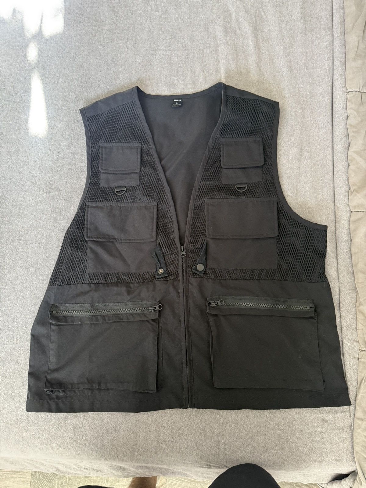 Shein SHEIN Vest Size US L / EU 52-54 / 3 - 1 Thumbnail