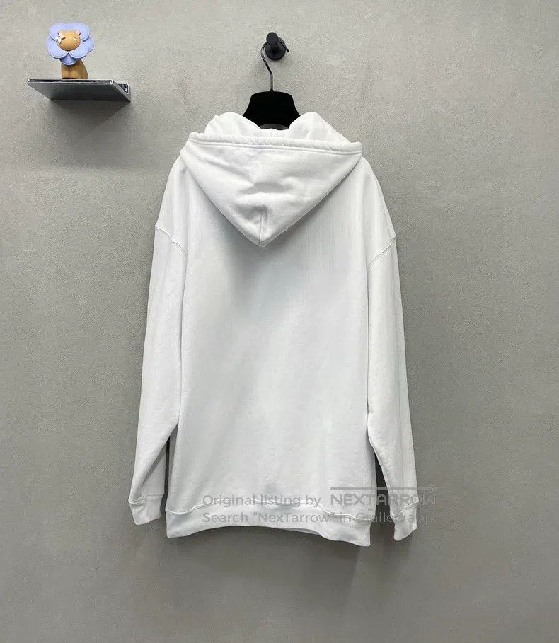 Balenciaga Balenciaga White Hoodie, Size M Size US M / EU 48-50 / 2 - 3 Thumbnail