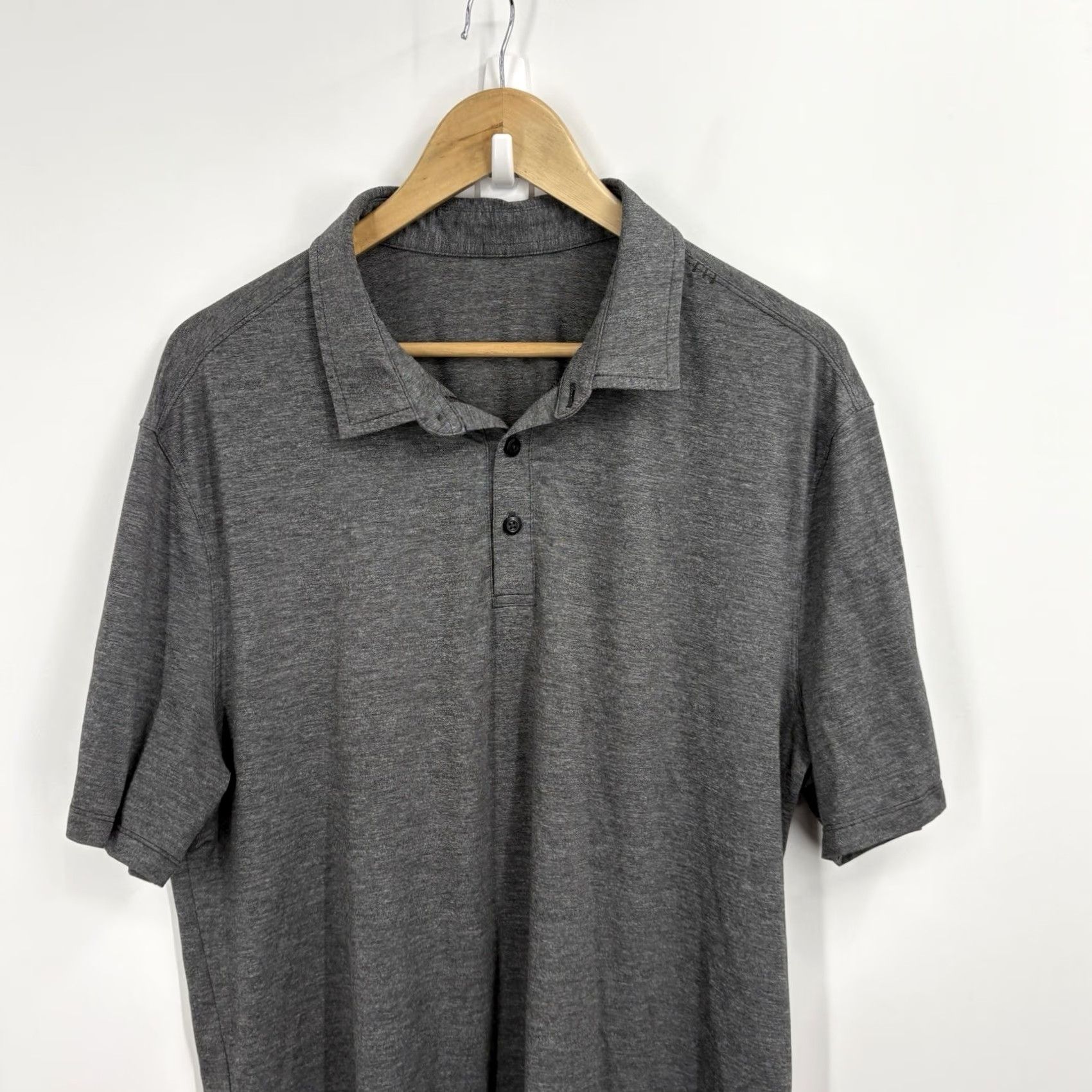 Lululemon Lululemon Polo Shirt Men XL Evolution Golf Short Sleeve Stretch Comfy Office Shirt Polo XLarge Athletic Regular Gray Jersey Logo 90s? Size US XL / EU 56 / 4 - 3 Thumbnail