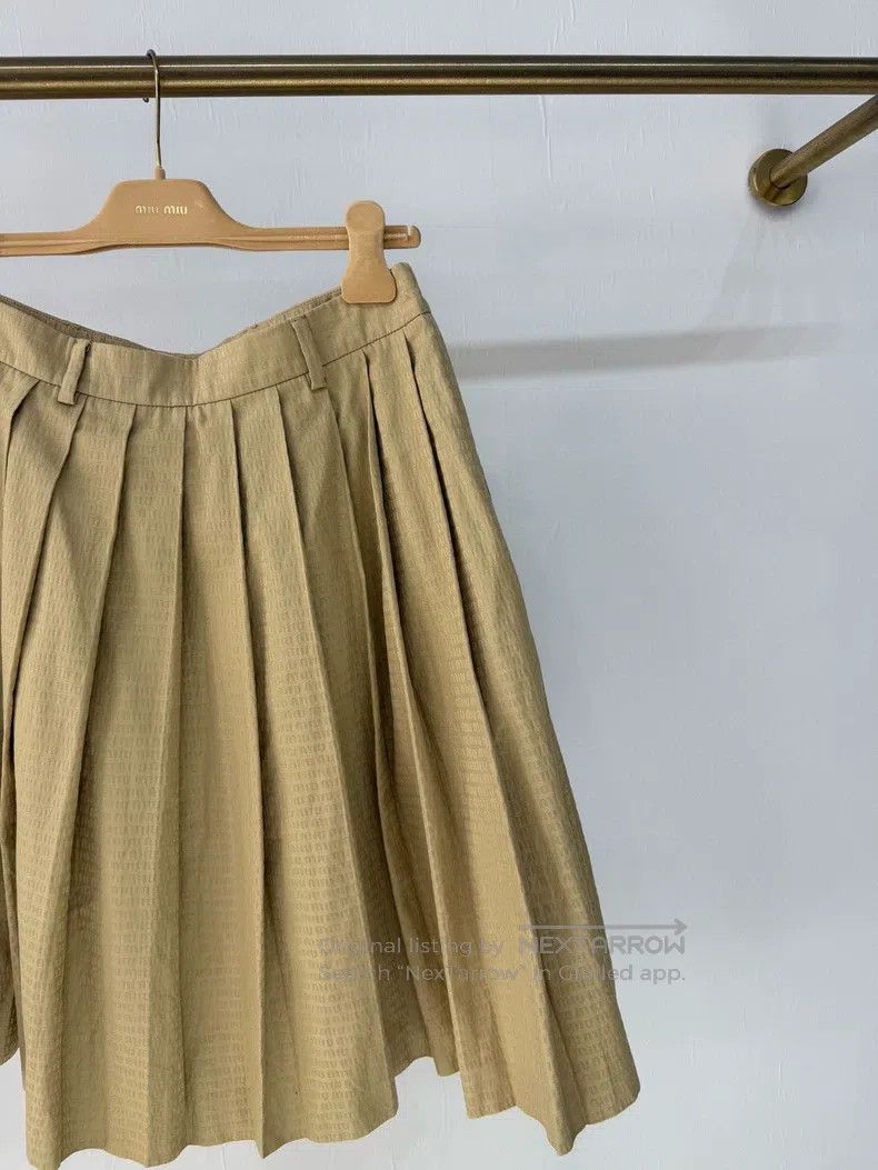Miu Miu Miu Miu 38 Dark logo printed half-length pleated skirt skir Size 37" - 2 Thumbnail