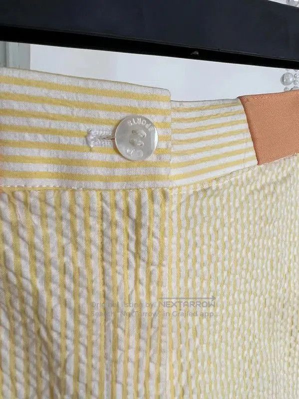 Dior Dior Yellow Women's Shorts . Size 24" / US 00 / IT 34 - 2 Thumbnail