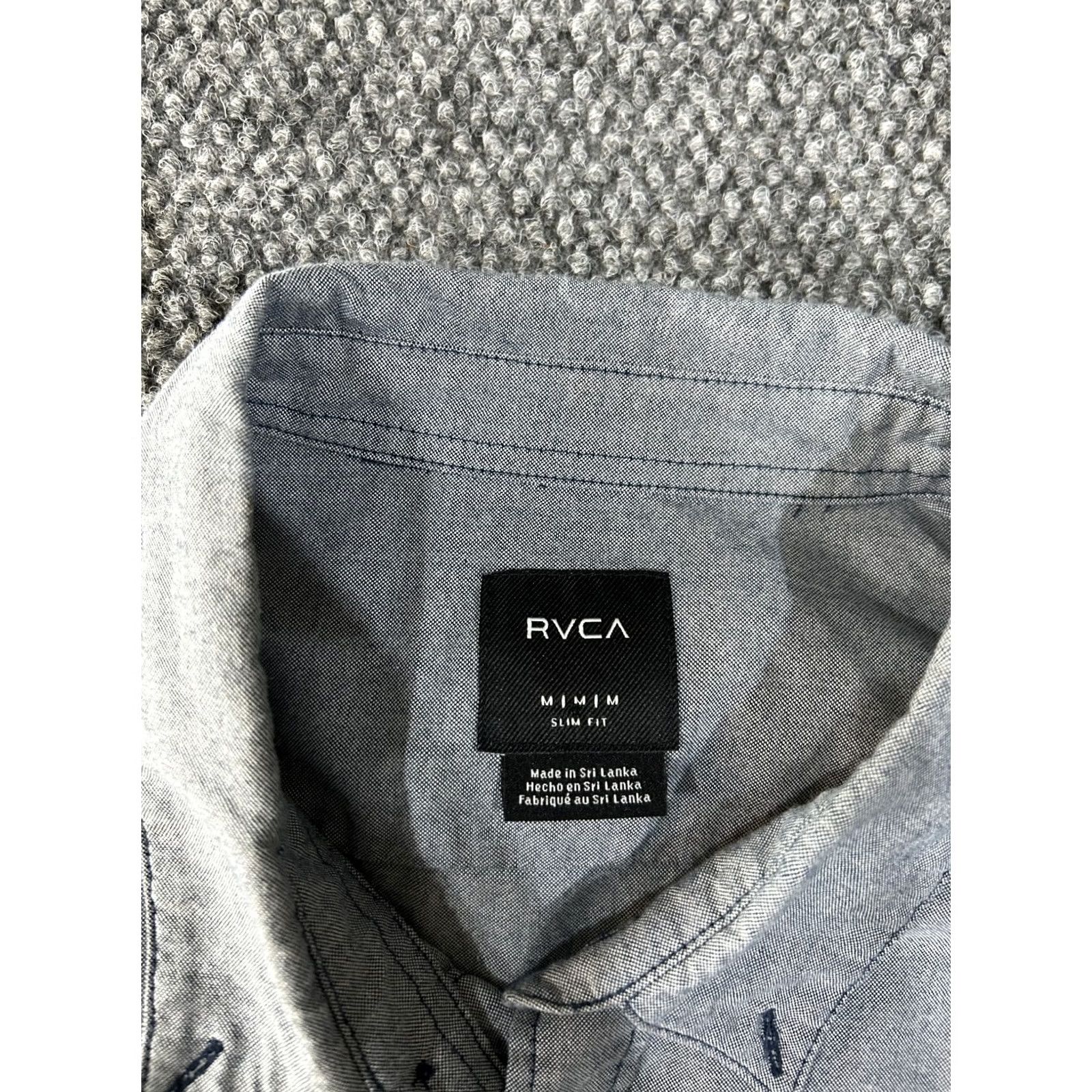 RVCA RVCA Button-Up Shirt Mens Medium Gray Chambray Slim Fit Casual Shirtmen Slim Button-Down Collar Pocketed Button-Up Casual Mens (No extra text) Size US M / EU 48-50 / 2 - 3 Thumbnail