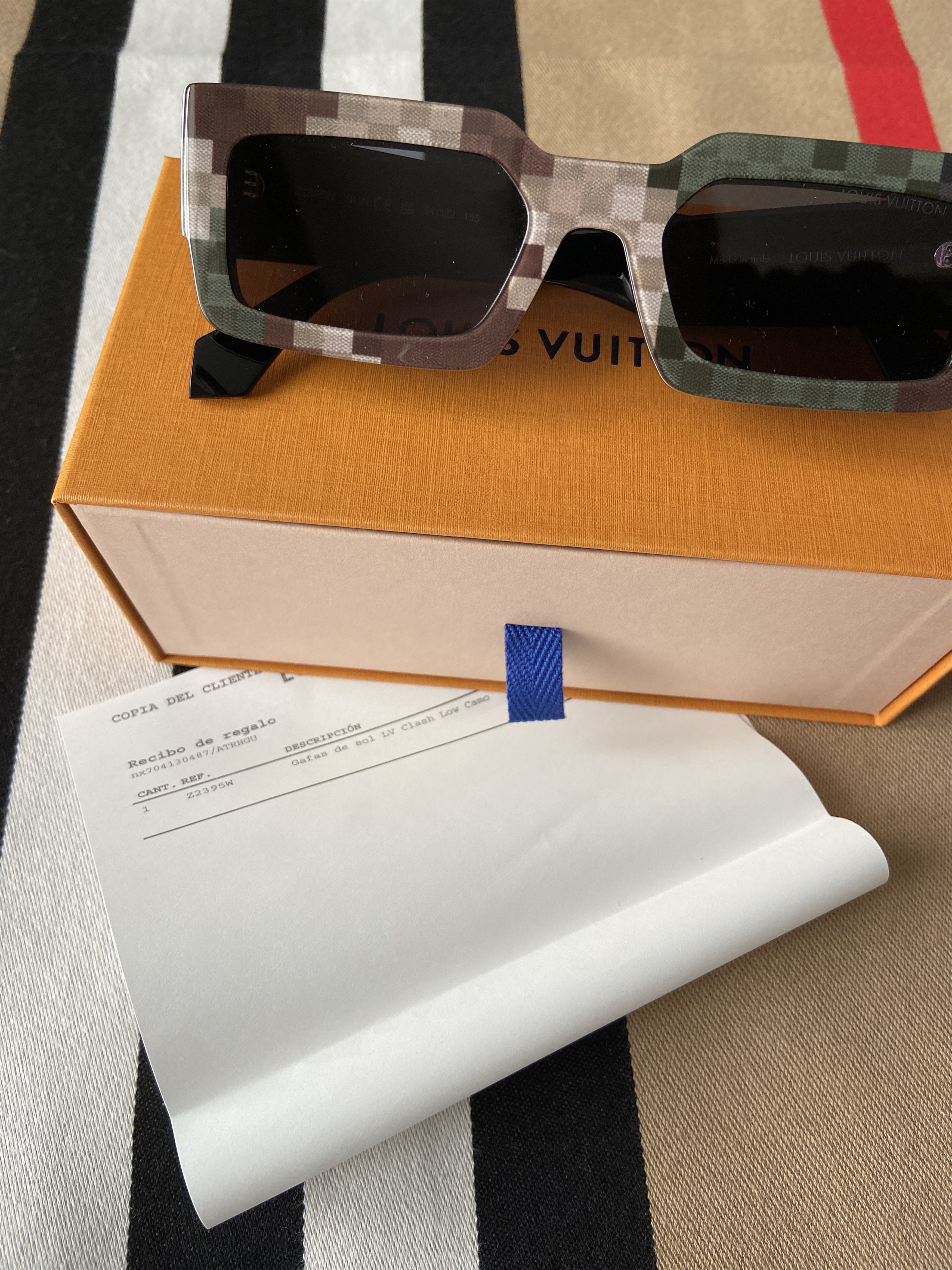 Louis Vuitton New Louis Vuitton Pixel Camo Sunglasses Size ONE SIZE - 12 Thumbnail