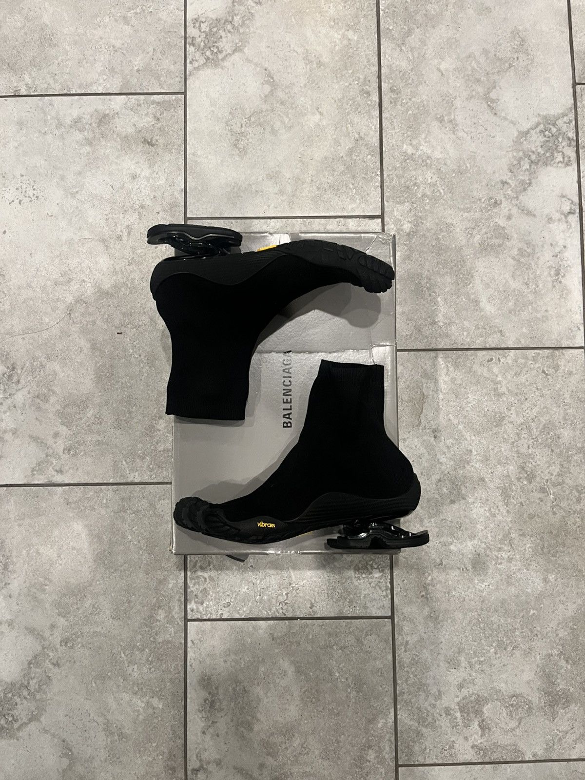 Balenciaga × Vibram Balenciaga x Vibram Size US 10 / EU 43 - 3 Thumbnail