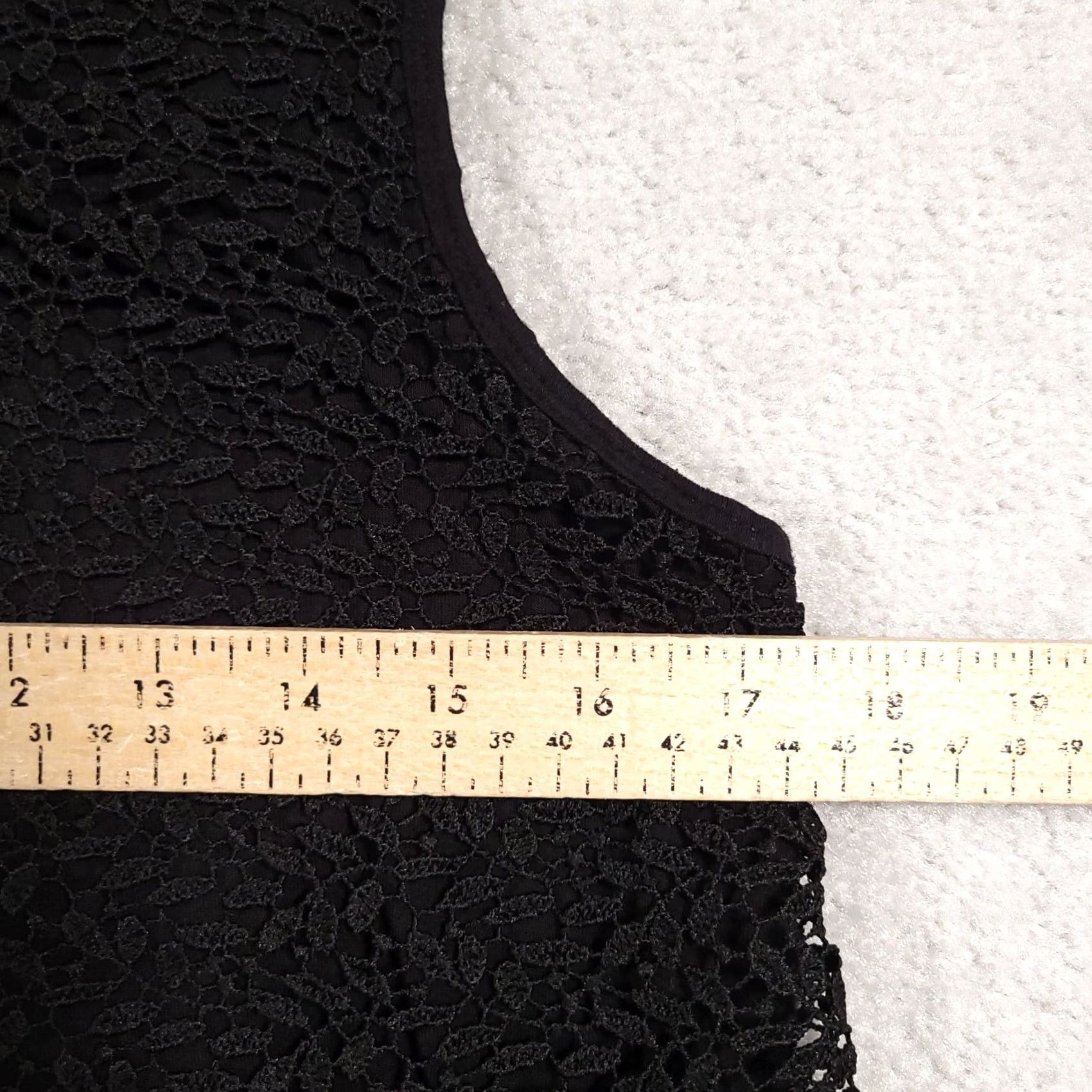 Apt. 9 VINTAGE Apt 9 Shirt Women's Medium Black Crochet Sleeveless Tank Round Hem Size M / US 6-8 / IT 42-44 - 5 Thumbnail