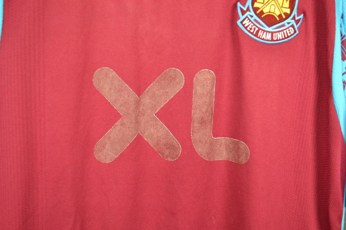 Umbro × Vintage West Ham United Home Football Shirt Umbro Soccer ZAMORA #25 Size US L / EU 52-54 / 3 - 4 Thumbnail