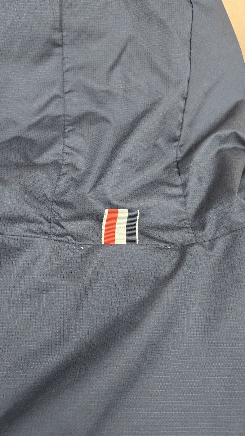 Thom Browne Thom Browne size4 Zippered hooded long sleeve jacket Size US XL / EU 56 / 4 - 4 Thumbnail