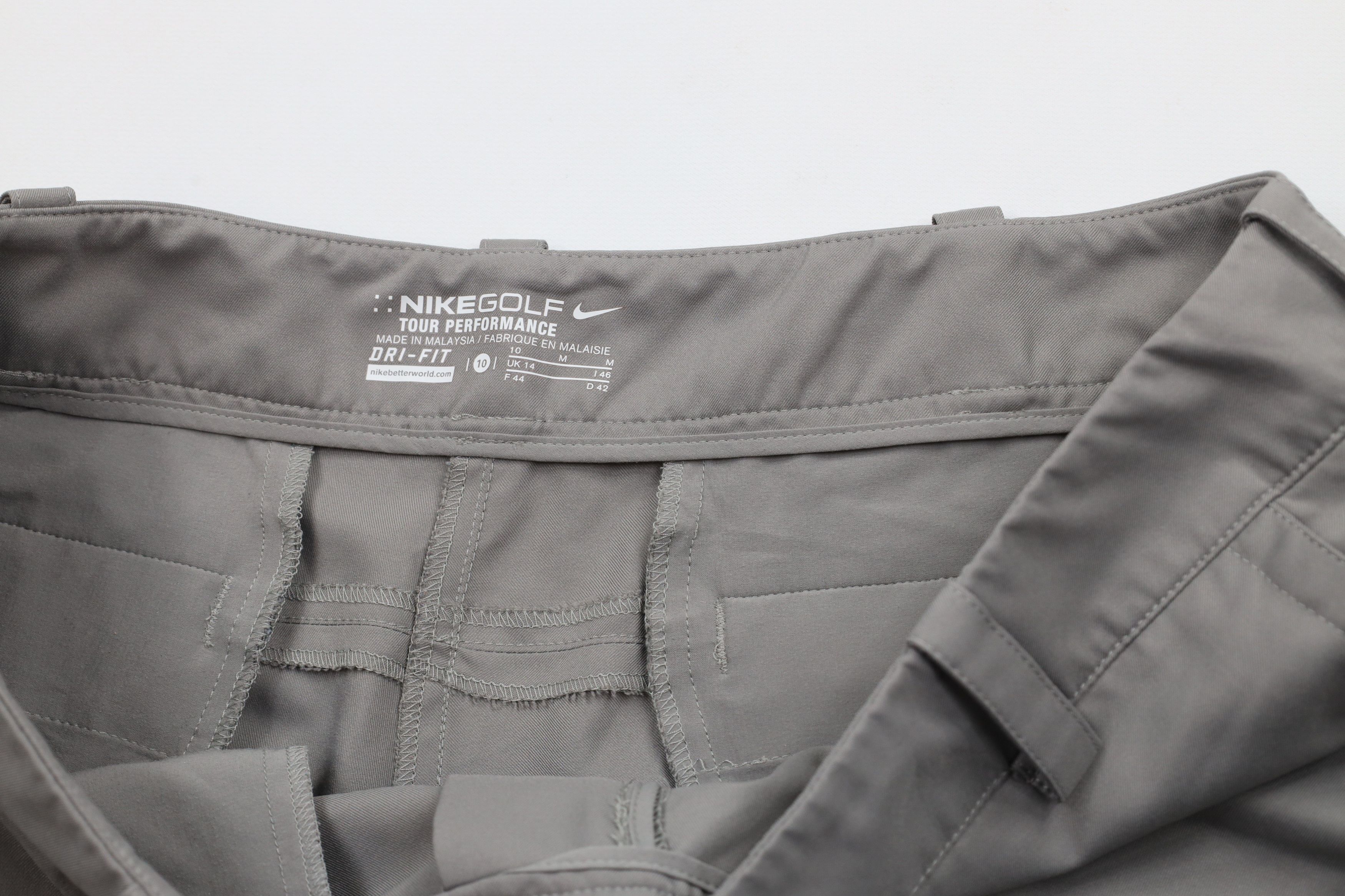 Nike × Vintage Nike Golf Tour Performance Flat Front Tech Chino Shorts Gray Size 32" / US 10 / IT 46 - 8 Thumbnail