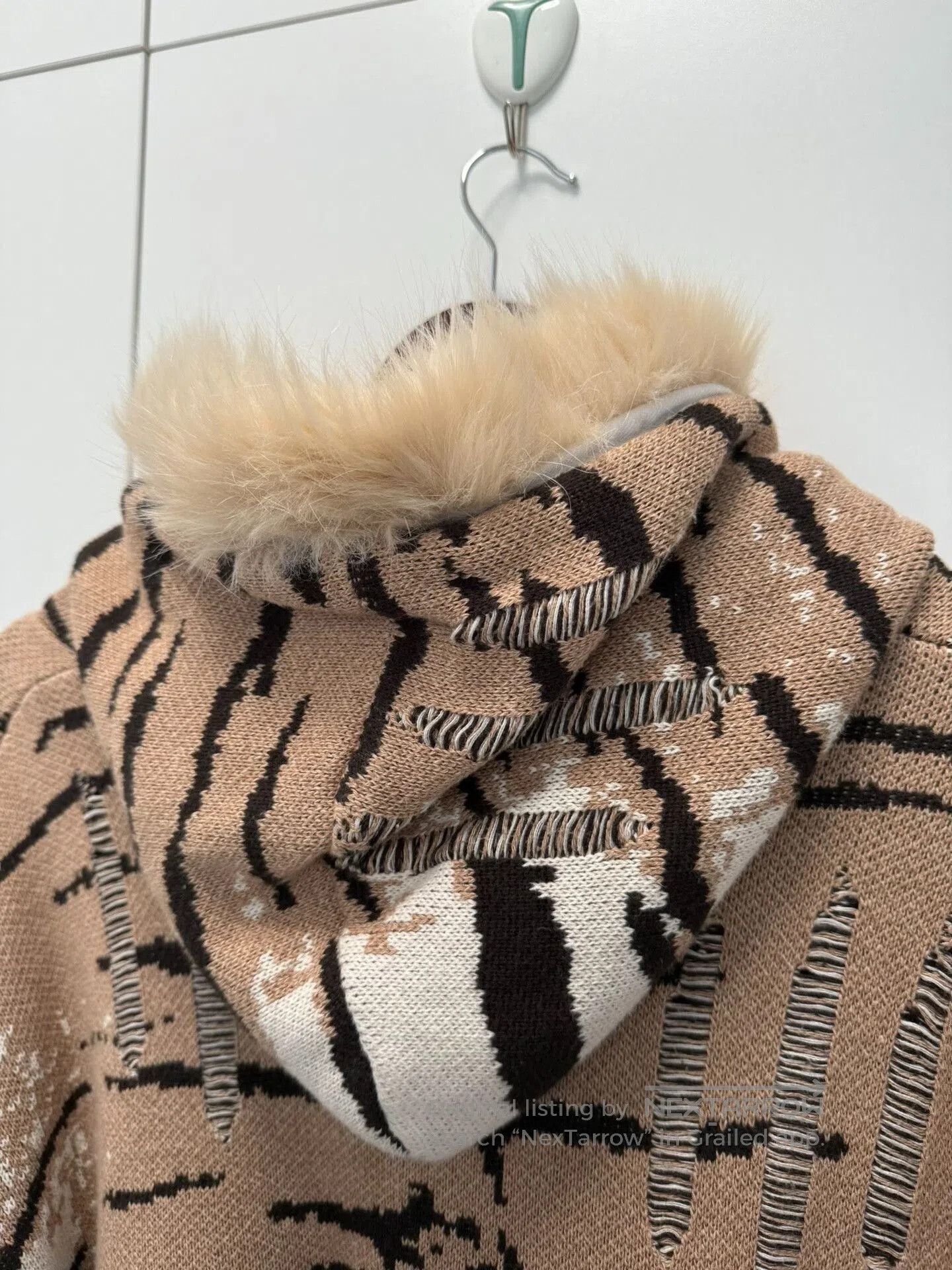 Racer Worldwide tiger stripe zip. Size US XL / EU 56 / 4 - 5 Thumbnail