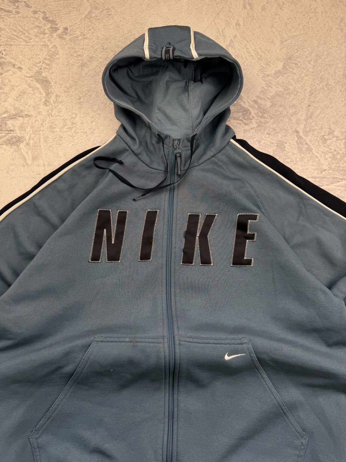 Nike × Vintage NIKE VINTAGE CENTER LOGO OVERSIZE BOXY HOODIE Size US L / EU 52-54 / 3 - 3 Thumbnail