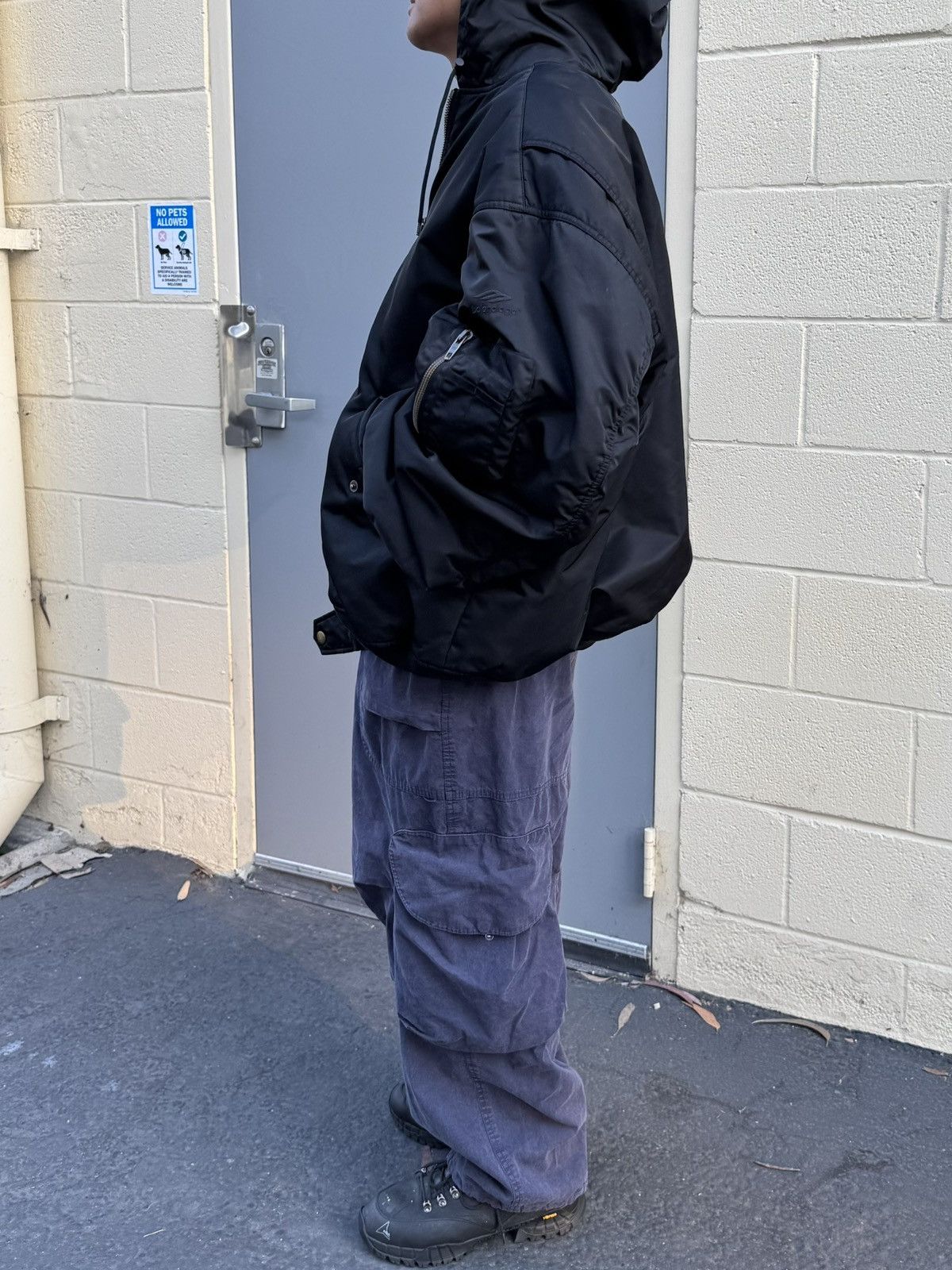 Balenciaga Balenciaga SS22 Hooded Nylon Bomber Jacket Size US L / EU 52-54 / 3 - 10 Thumbnail