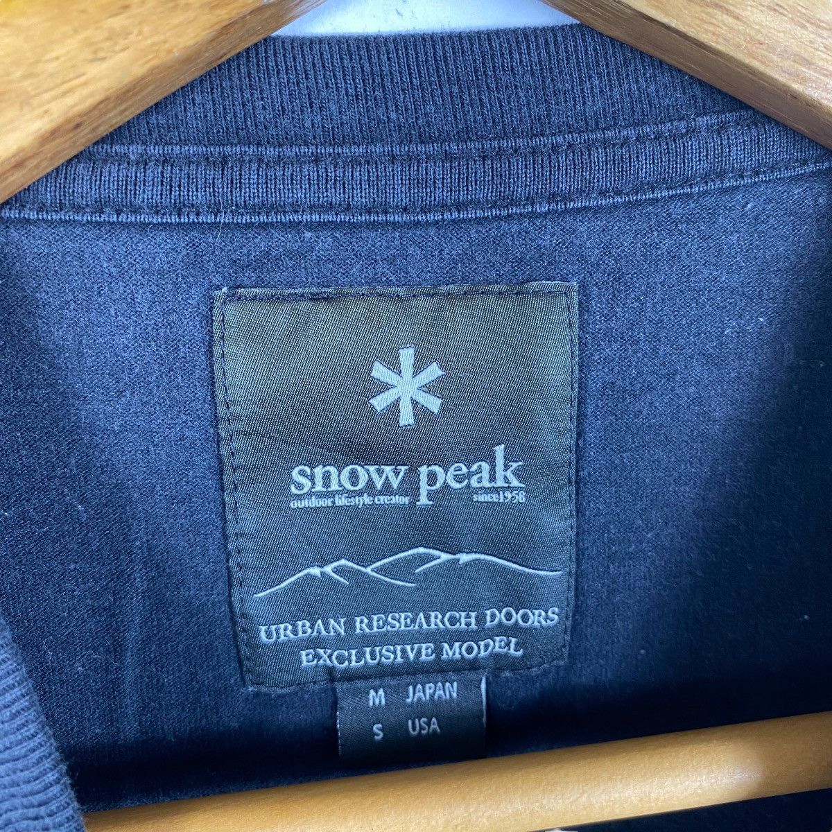 Snow Peak SNOW PEAK Urban Research Doors Exclusive Model Tee Shirt Size US S / EU 44-46 / 1 - 5 Thumbnail