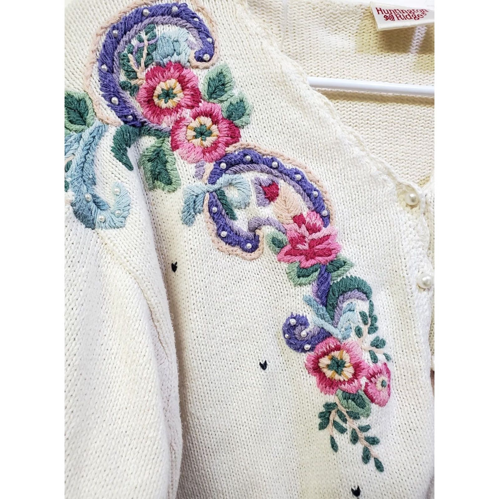 Vintage VINTAGE Huntington Ridge Cardigan Sweater Women's L White Floral Puff Sleeve 1990s Crochet Beaded Embroidered Knit Cardigan Size L / US 10 / IT 46 - 4 Thumbnail