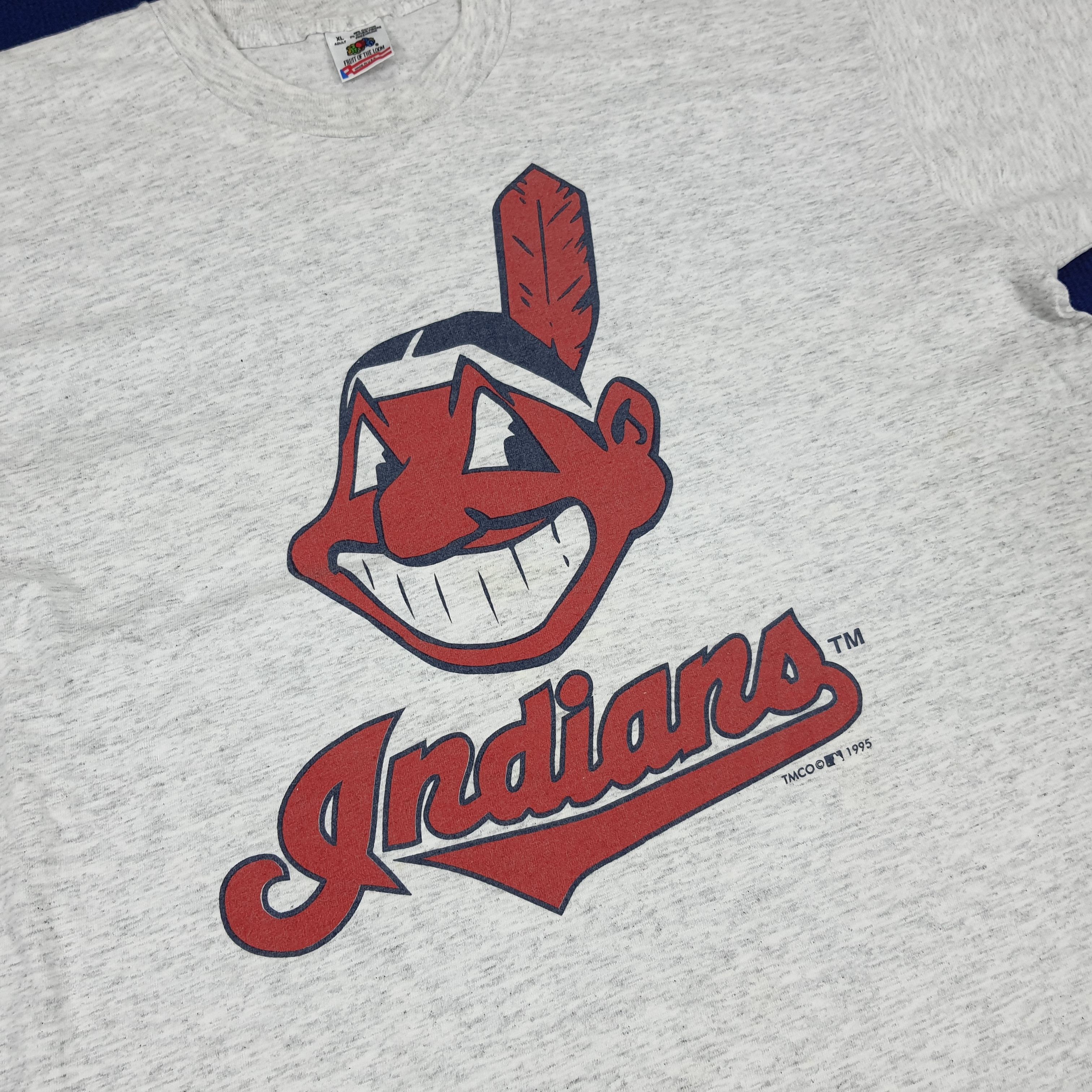 MLB × Vintage Vintage 90's Indians Baseball Team MLB T-shirt Size US XL / EU 56 / 4 - 2 Thumbnail