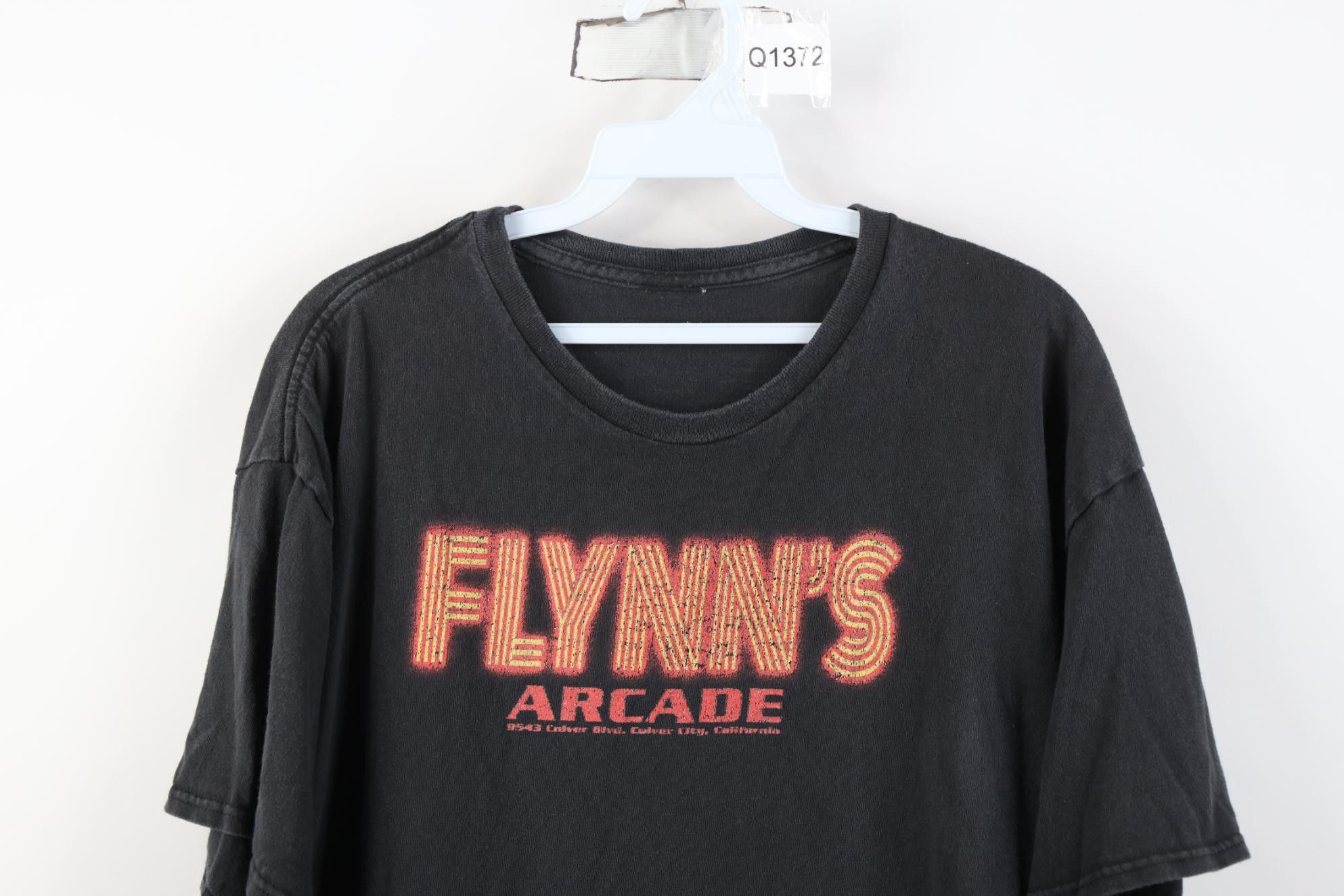 Vintage Vintage Streetwear Spell Out Flynns Arcade T-Shirt Black Size US L / EU 52-54 / 3 - 2 Thumbnail