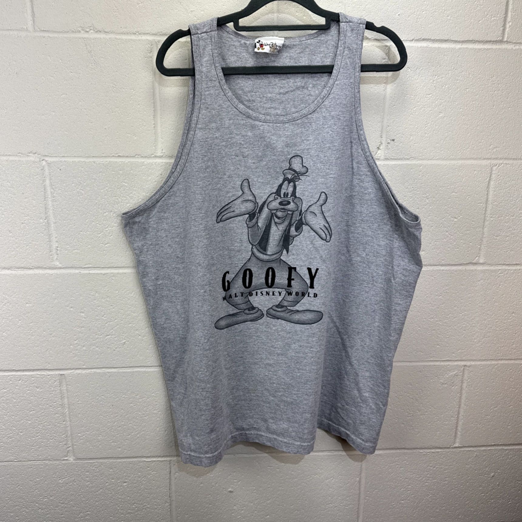 Disney VINTAGE Walt Disney World GOOFY Tank Top Shirt 2XL Adult Gray Mickey Pluto Donald Goofy 2000s USA Mens Size US XXL / EU 58 / 5 - 2 Thumbnail