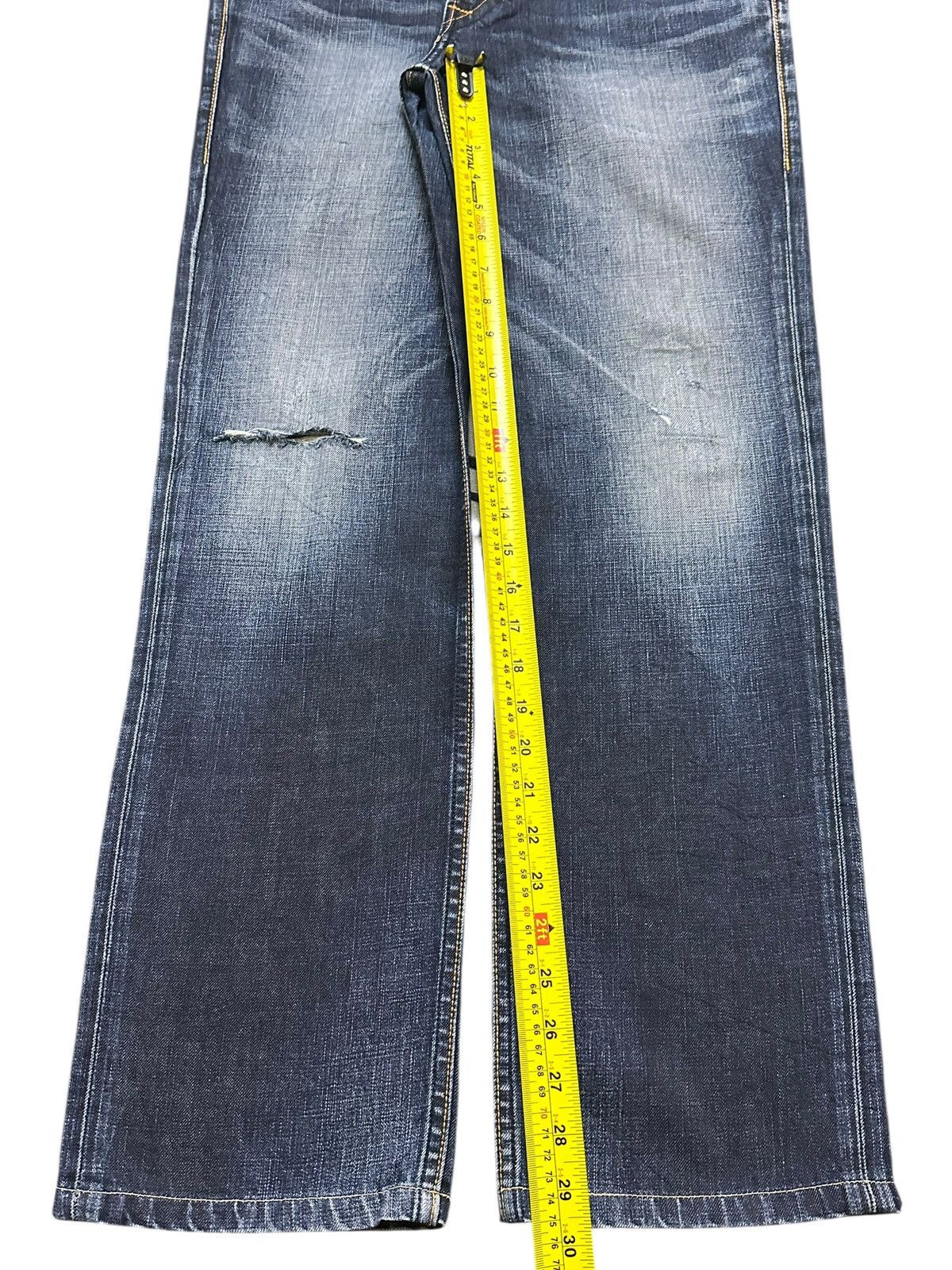 Levi's Vintage Levis 504 Blue Faded Wash Style Distress Loose Jeans Size US 32 / EU 48 - 12 Thumbnail
