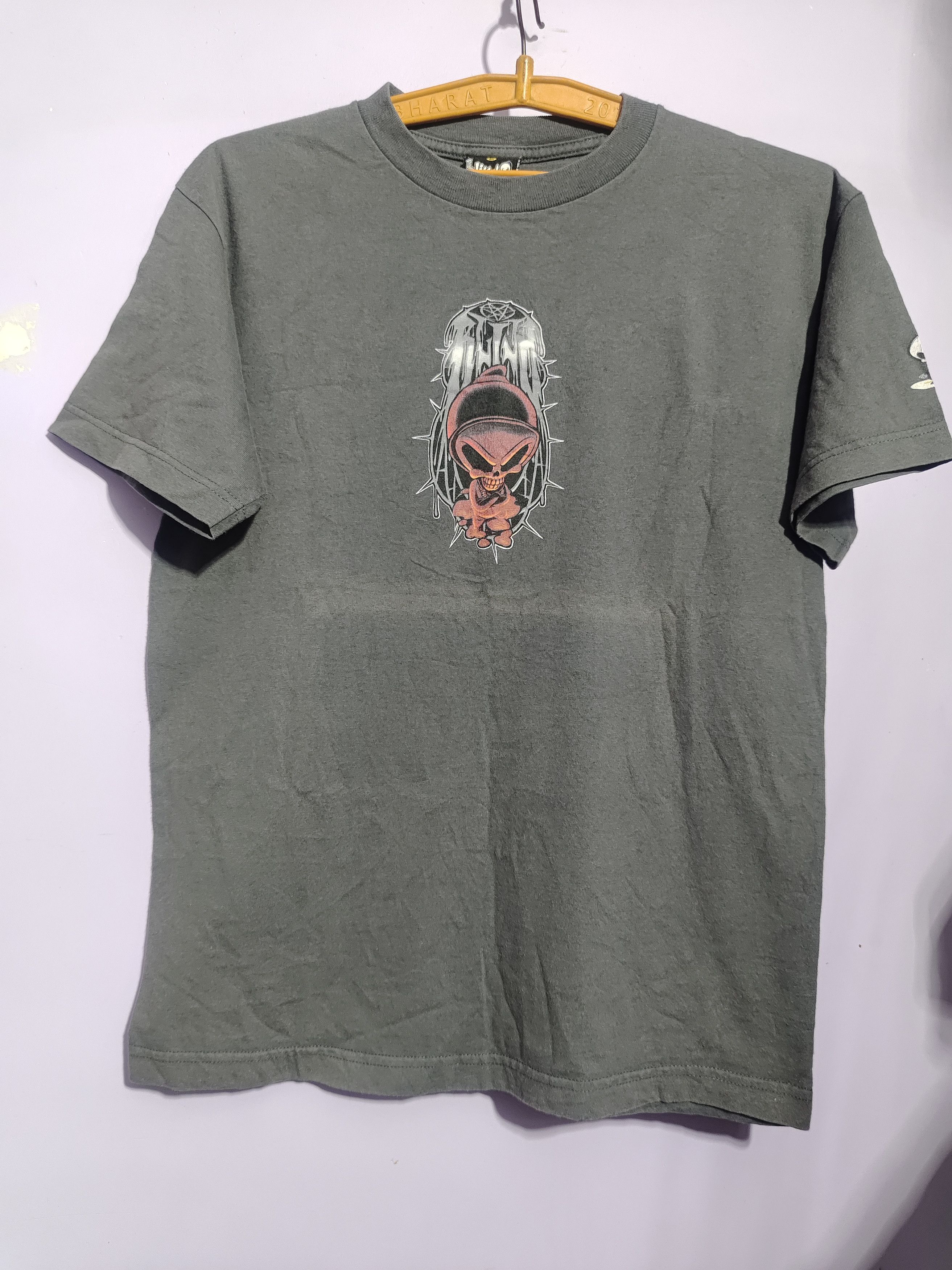 Blind Skateboards Vintage Blind Skateboards Graphic T Shirt Size M | Y2K Size US M / EU 48-50 / 2 - 1 Thumbnail