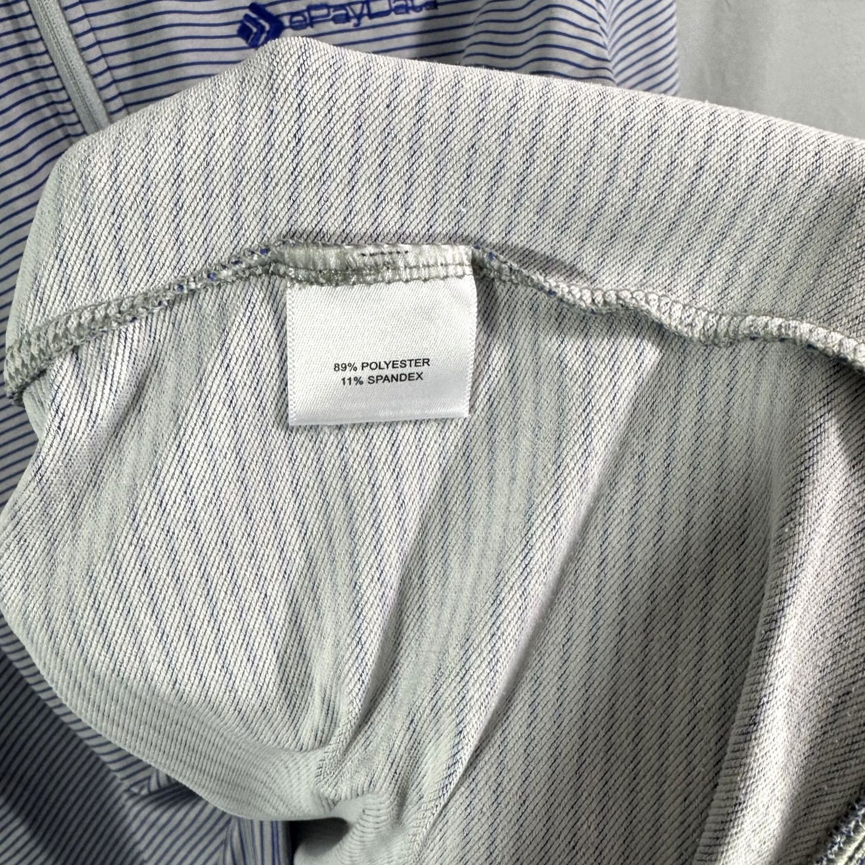 Peter Millar Peter Millar Quarter Zip Pullover Mens Large Gray Stripe Performance Golf Shirt Size US L / EU 52-54 / 3 - 5 Thumbnail