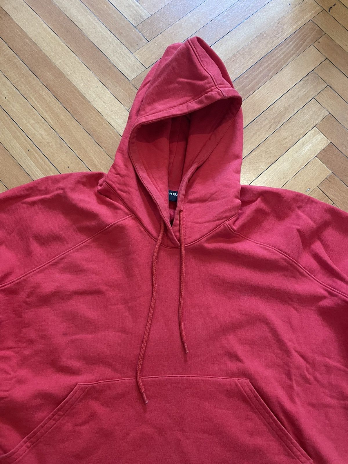 Balenciaga Balenciaga Red Boxy Cropped Hoodie Size US XXL / EU 58 / 5 - 5 Thumbnail