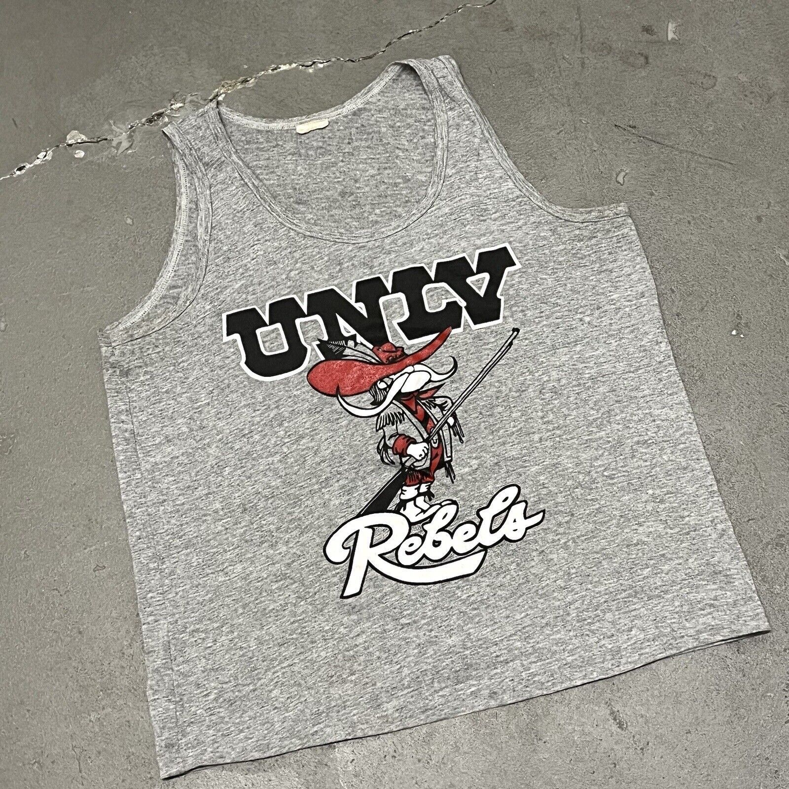 Other Vintage 1990’s NCAA UNLV Running Rebels Tank top Medium Size US M / EU 48-50 / 2 - 2 Thumbnail