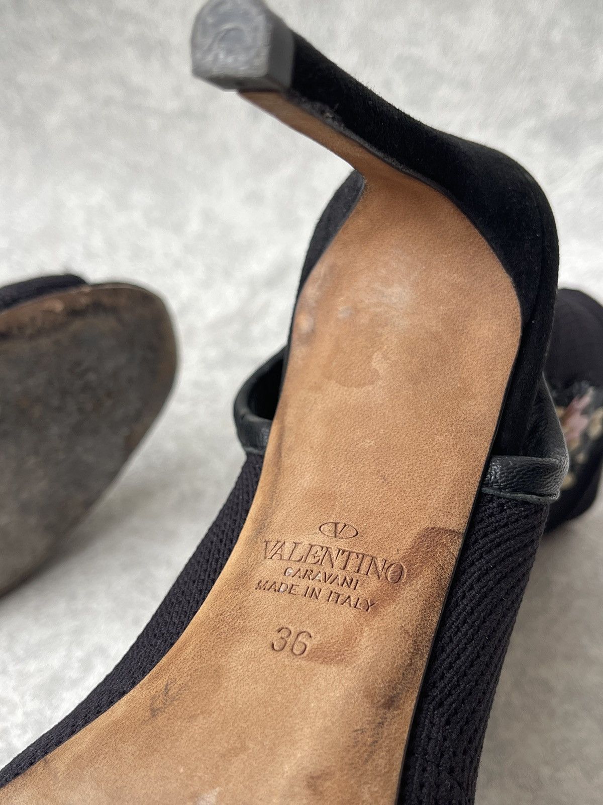 Valentino Valentino Garavani Butterfly Knit Ankle Boots Size 36 US 6 Size US 6 / IT 36 - 16 Thumbnail
