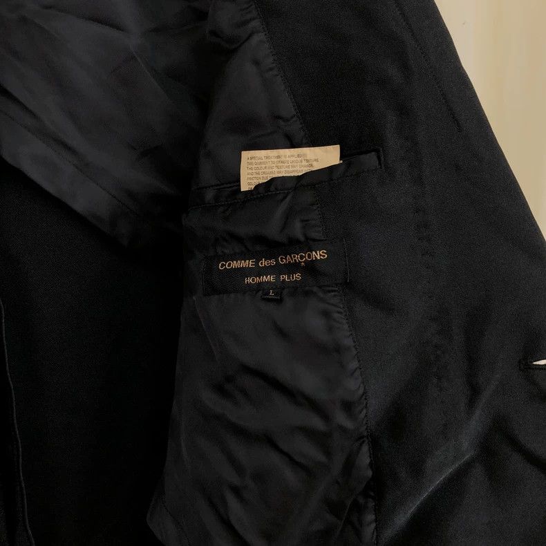 Comme des Garcons Comme Des Garcons LDeformable strap suit 2502-Nextarrow Size US L / EU 52-54 / 3 - 6 Thumbnail