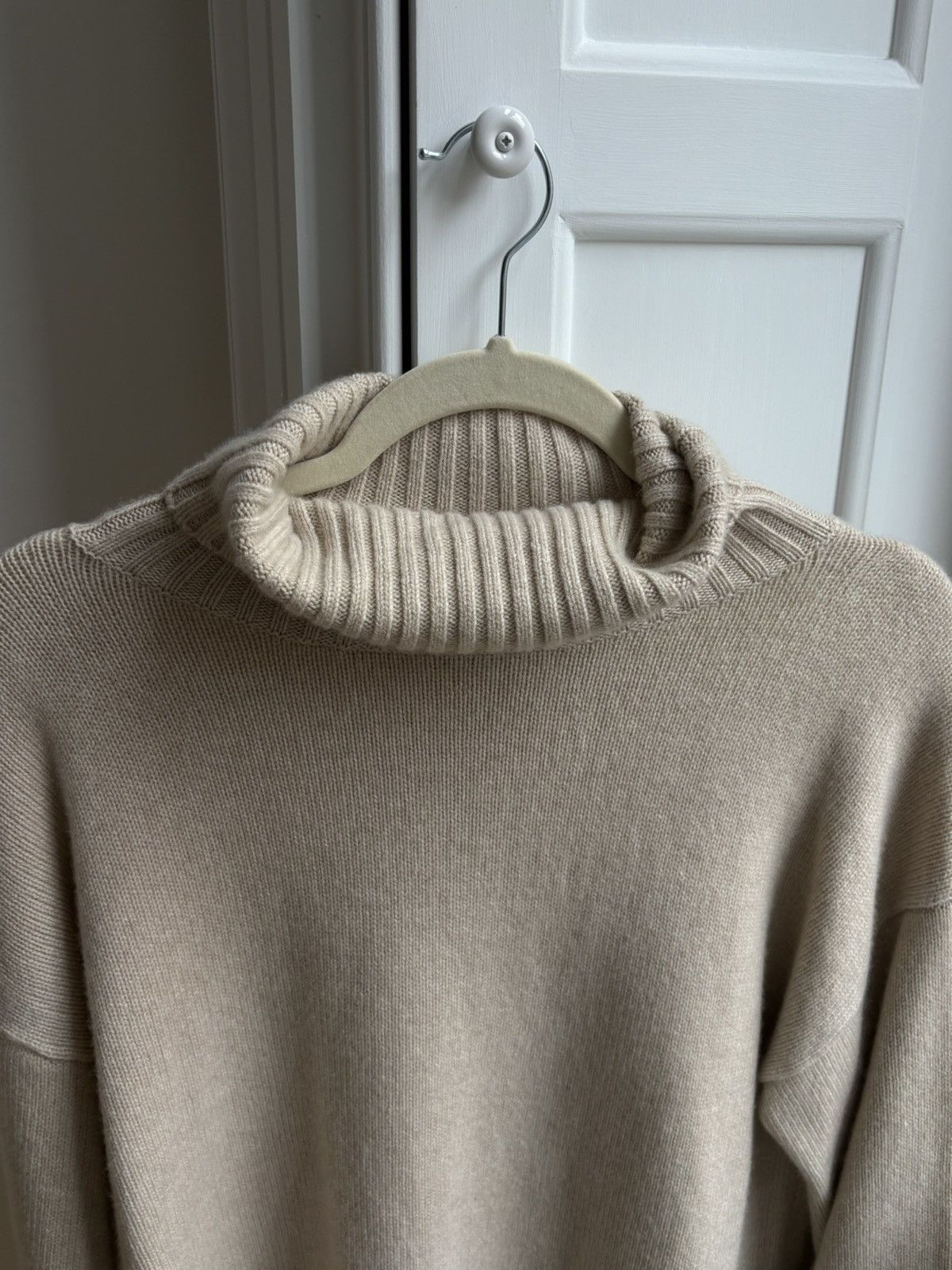 Other Ann Mashburn Cashmere Oatmeal Turtleneck M Size M / US 6-8 / IT 42-44 - 2 Thumbnail