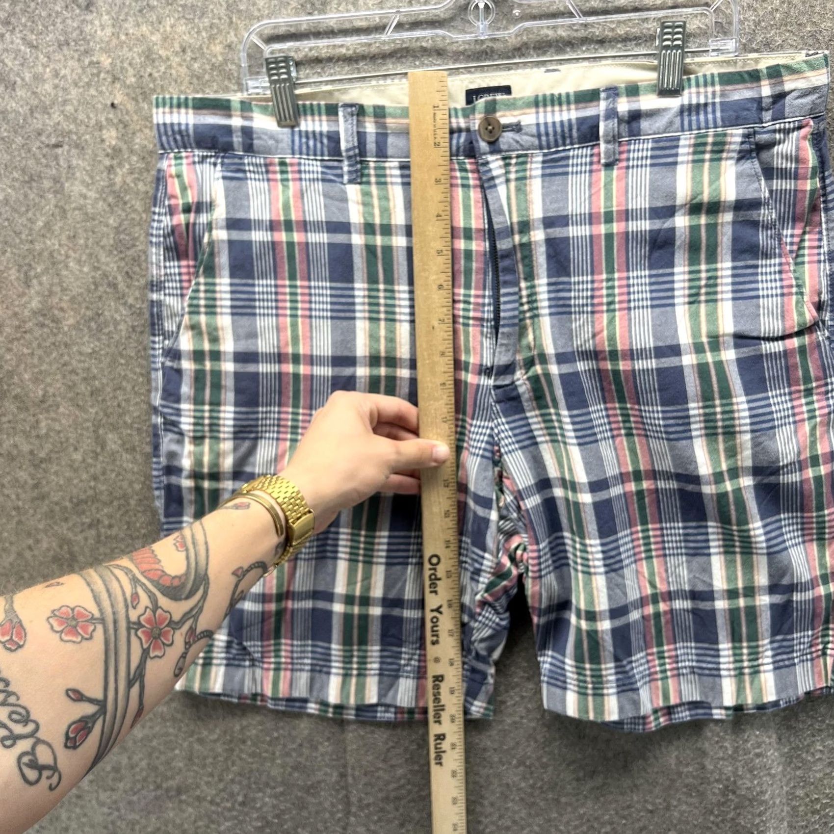 J.Crew J.Crew Shorts Mens 36 Blue Green Plaid 9 Inseam Chino Casual Cotton Size US 36 / EU 52 - 5 Thumbnail