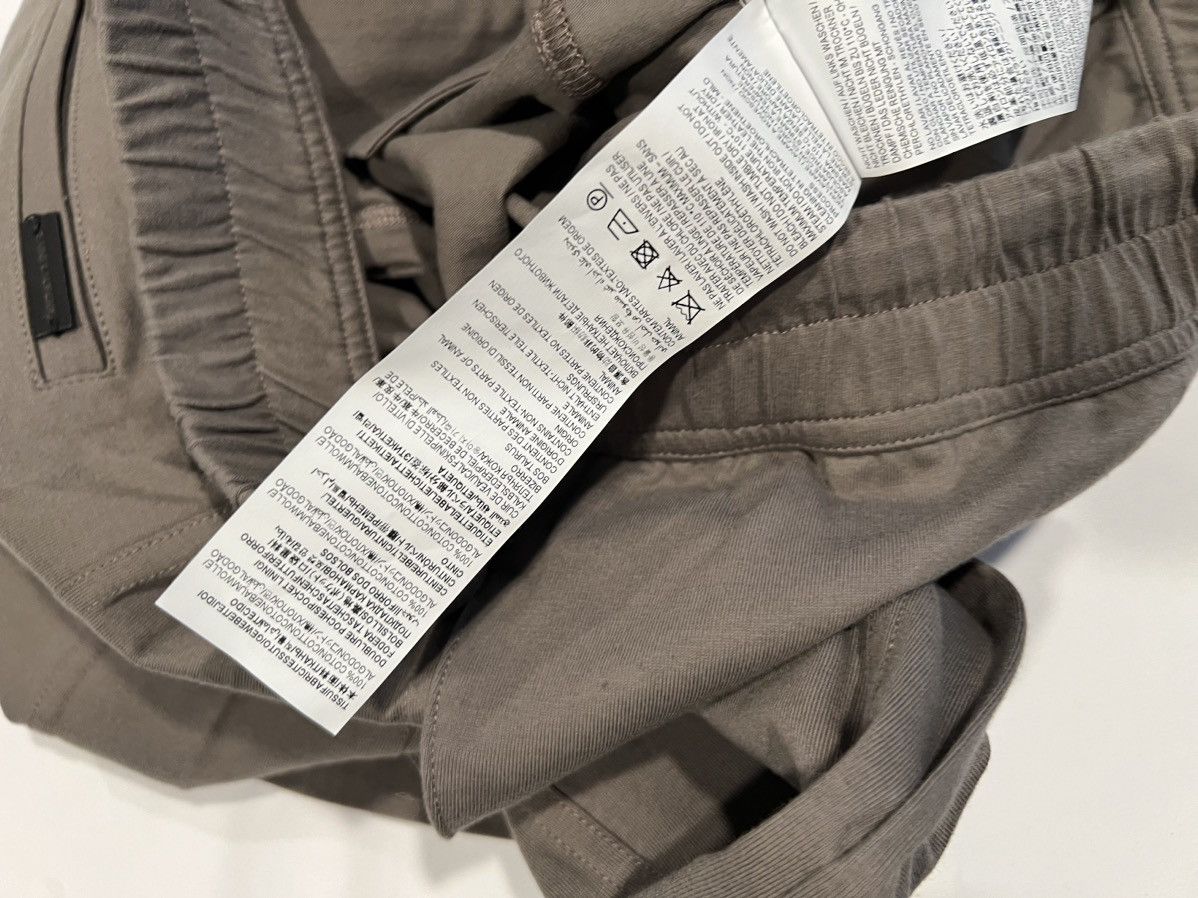 Saint Laurent Paris Saint Laurent men’s joggers. L. $650 Size US 34 / EU 50 - 10 Thumbnail