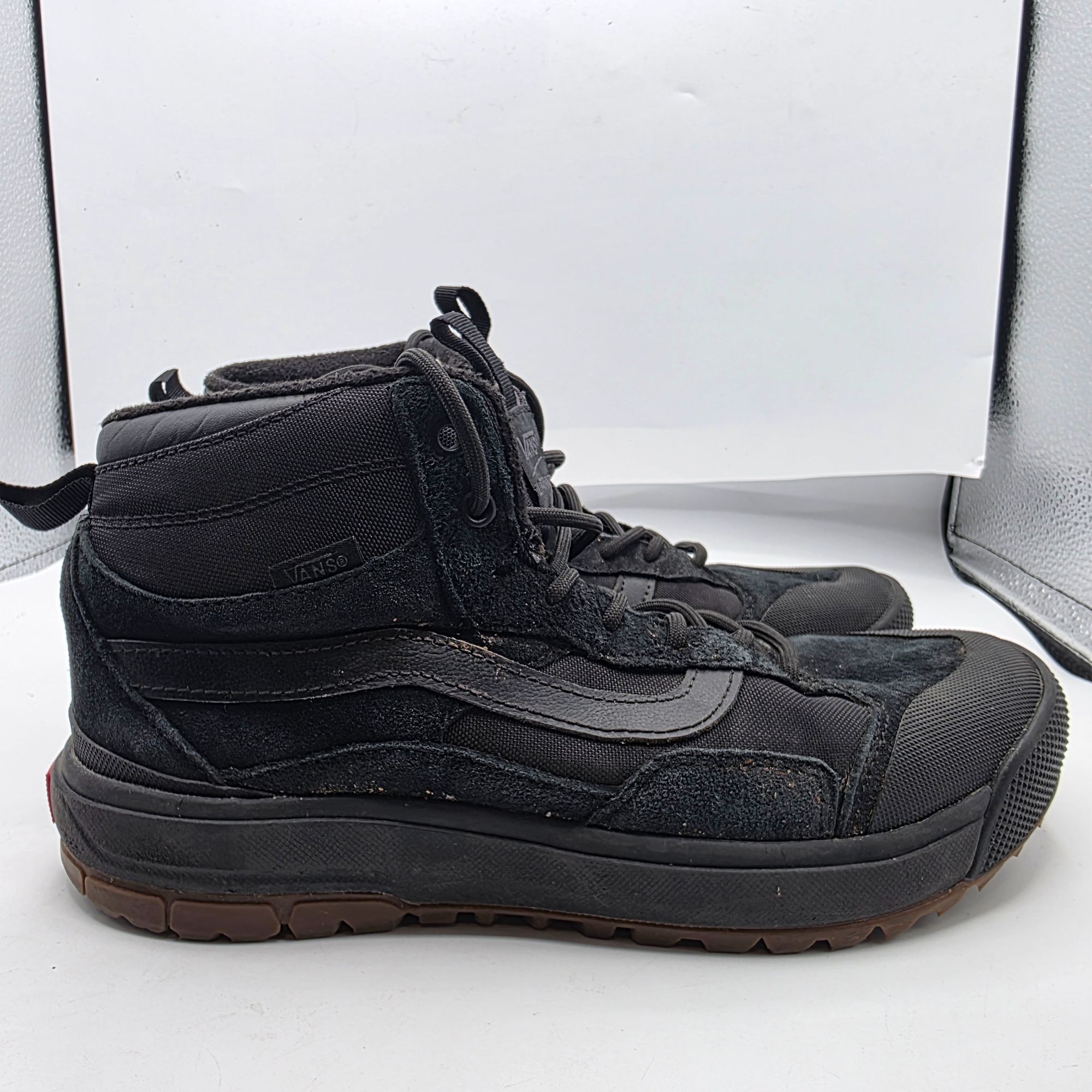 Vans Vans UltraRange EXO Hi MTE-1 Womens 8.5 Black Outdoor Boots Size US 8.5 / IT 38.5 - 12 Thumbnail