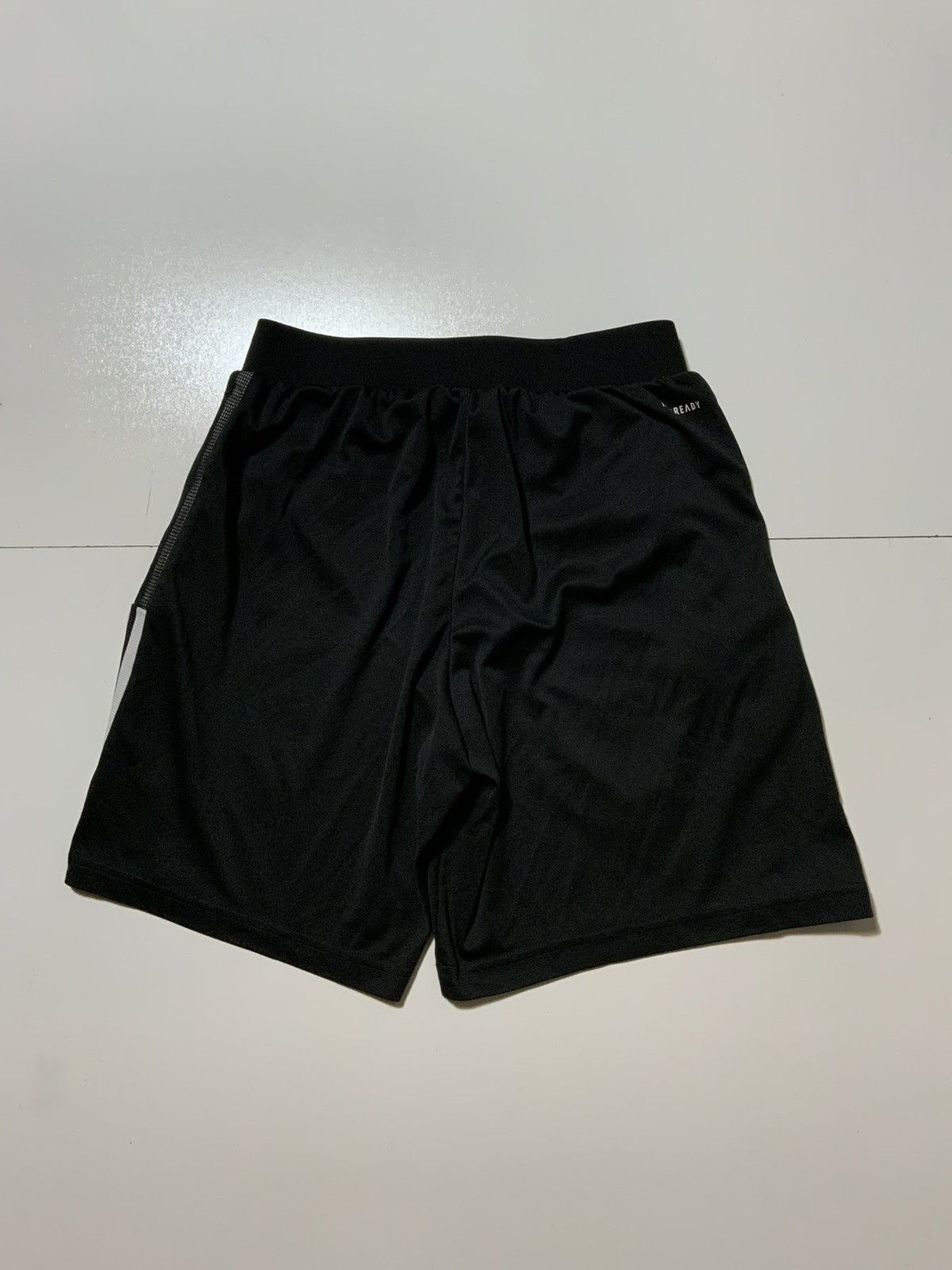 Undefeated Adidas X Undefeated Los Angeles Kings 8” Inseam Shorts Size US 34 / EU 50 - 3 Thumbnail