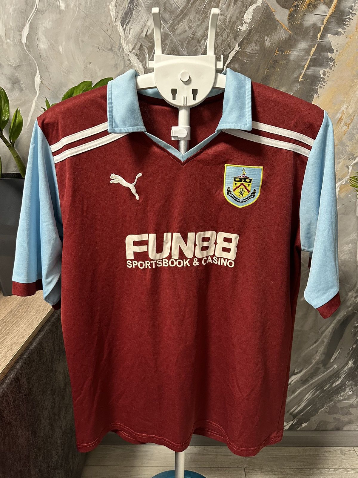 Puma Vintage Puma Burnley FC Football Jersey Size US XL / EU 56 / 4 - 1 Thumbnail
