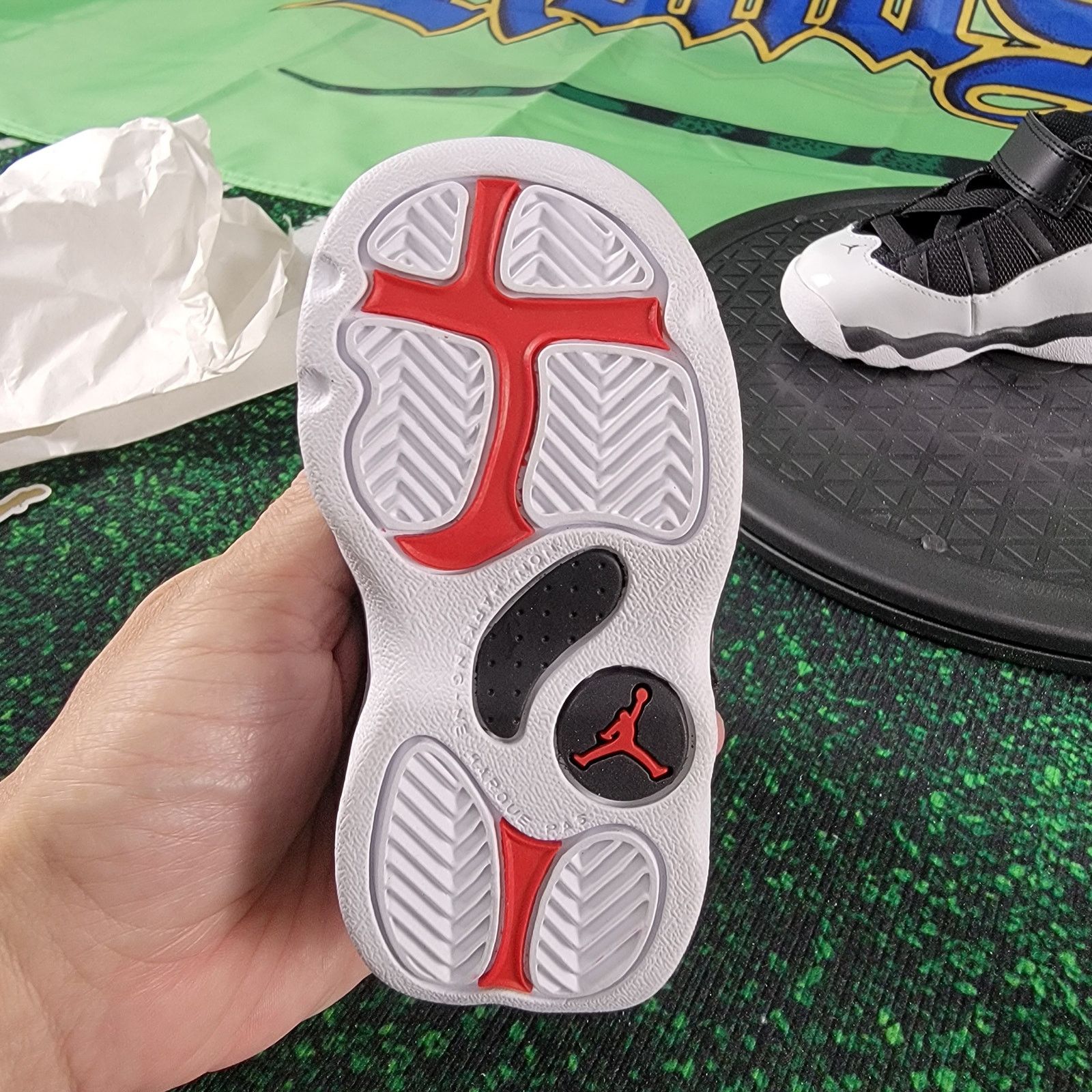 Jordan Brand Jordan 6 Rings "Black/University Red/White" Boys Sz 5c Size US 5 / EU 37 - 6 Thumbnail
