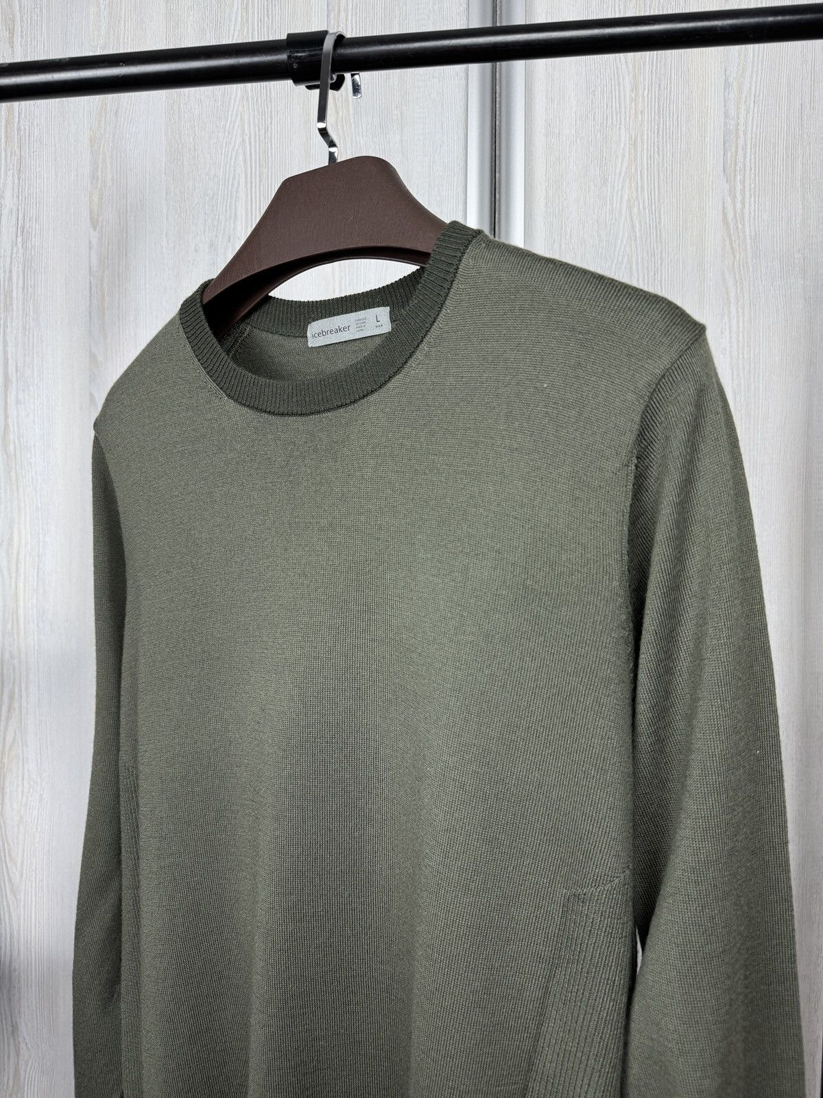 Icebreaker Icebreaker pure merino khaki green light sweater sz L Size US L / EU 52-54 / 3 - 4 Thumbnail