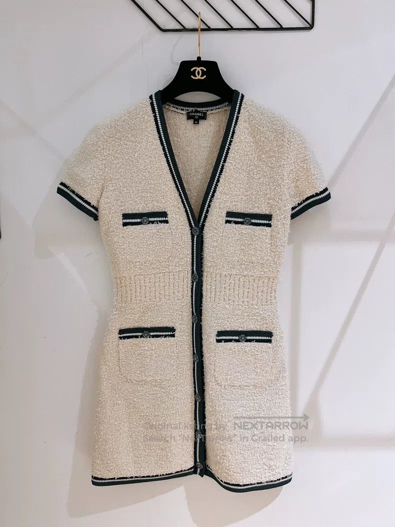 Chanel Chanel Four-pocket knitted cardigan dress Size XS / US 0-2 / IT 36-38 - 1 Thumbnail