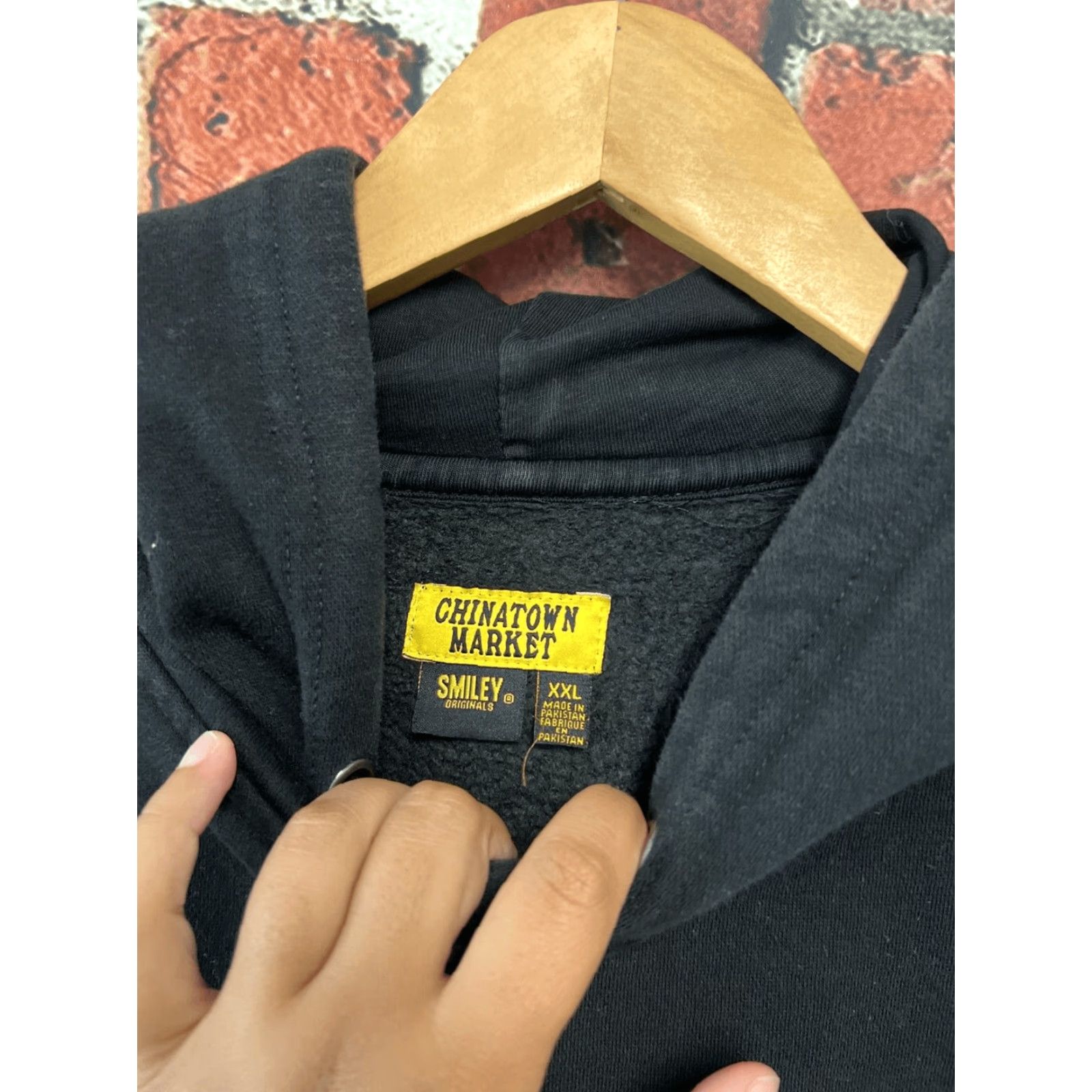 Vintage Chinatown Market Black Mens Hoodie Pullover 2XL Adult Unisex Regular Black Hoodie Pullover 2XL Mens Size US XXL / EU 58 / 5 - 2 Thumbnail