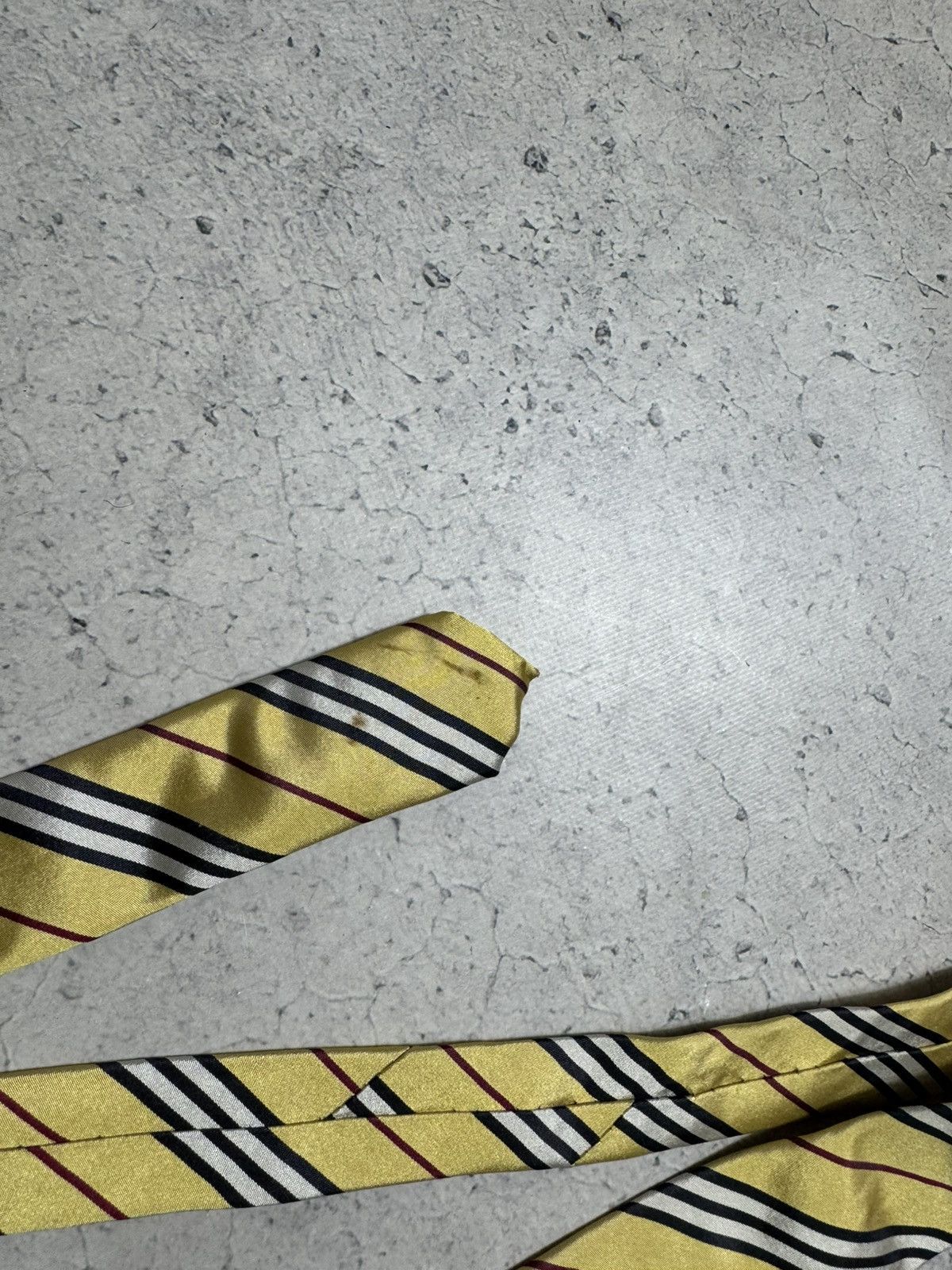 Burberry Burberry Silk Monogram Luxury Tie Vintage Size ONE SIZE - 6 Thumbnail