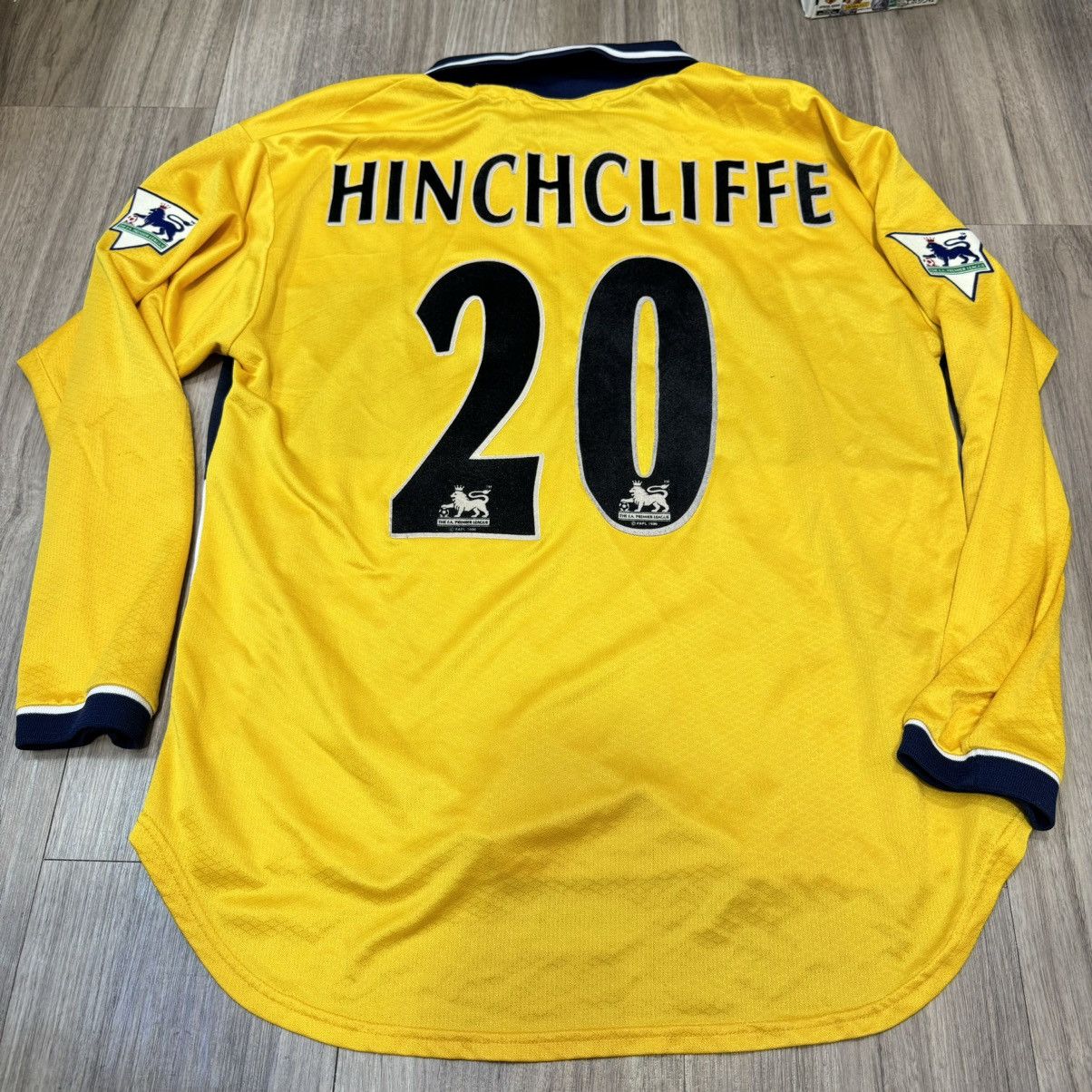 Puma Sheffield Wednesday 90/00 L/S away shirt #20 Hinchcliffe Size US L / EU 52-54 / 3 - 2 Thumbnail
