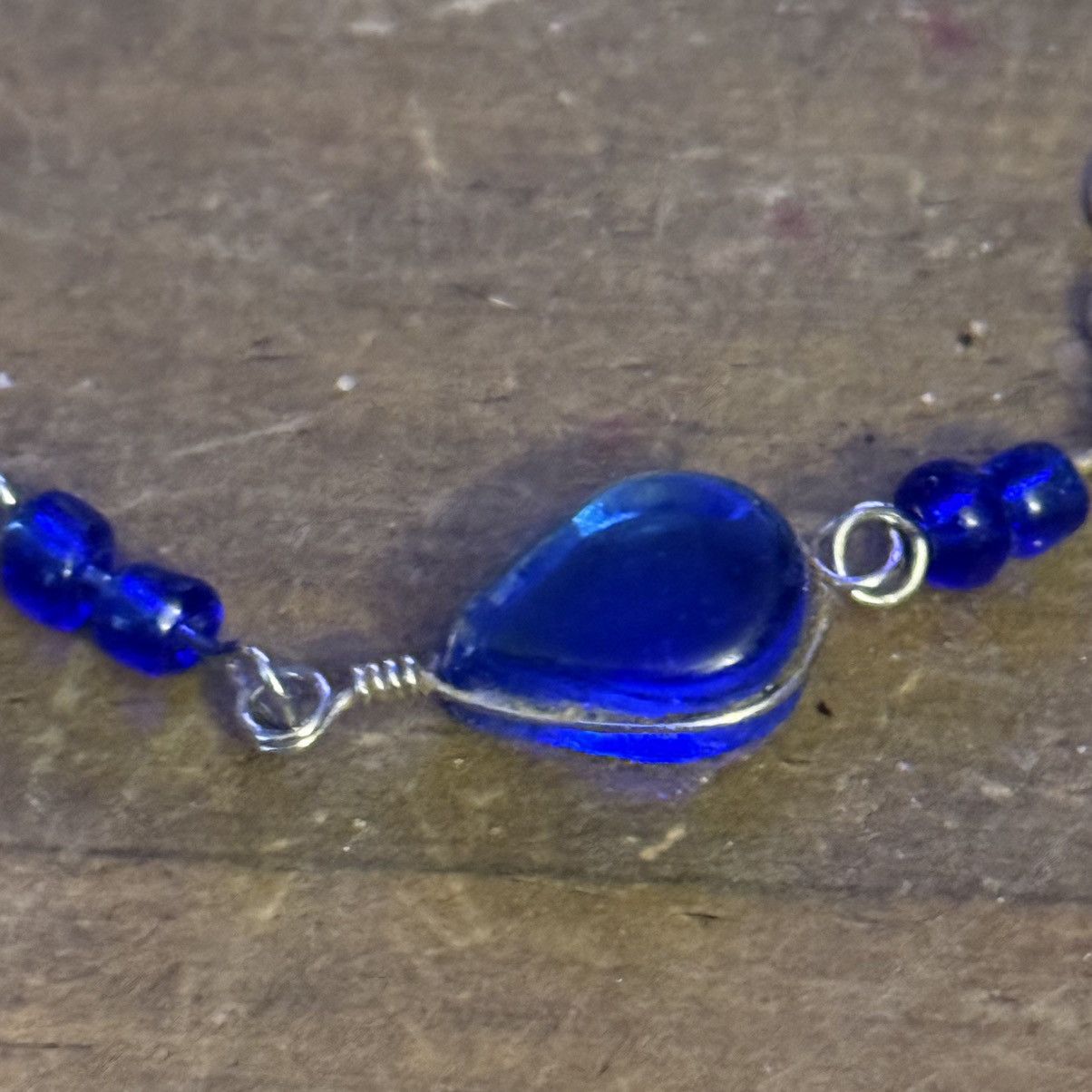 Other Silver tone wire wrapped blue glass stone bracelet Size ONE SIZE - 5 Thumbnail