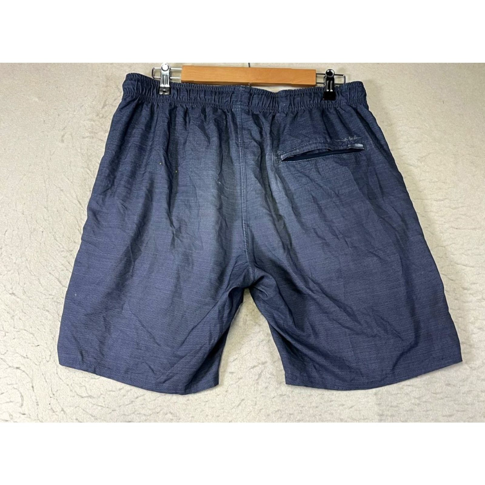TravisMathew Travis Mathew Men Bermuda Shorts Faded Gray Pockets Drawstring Size L See Measurements Size US 33 - 2 Thumbnail