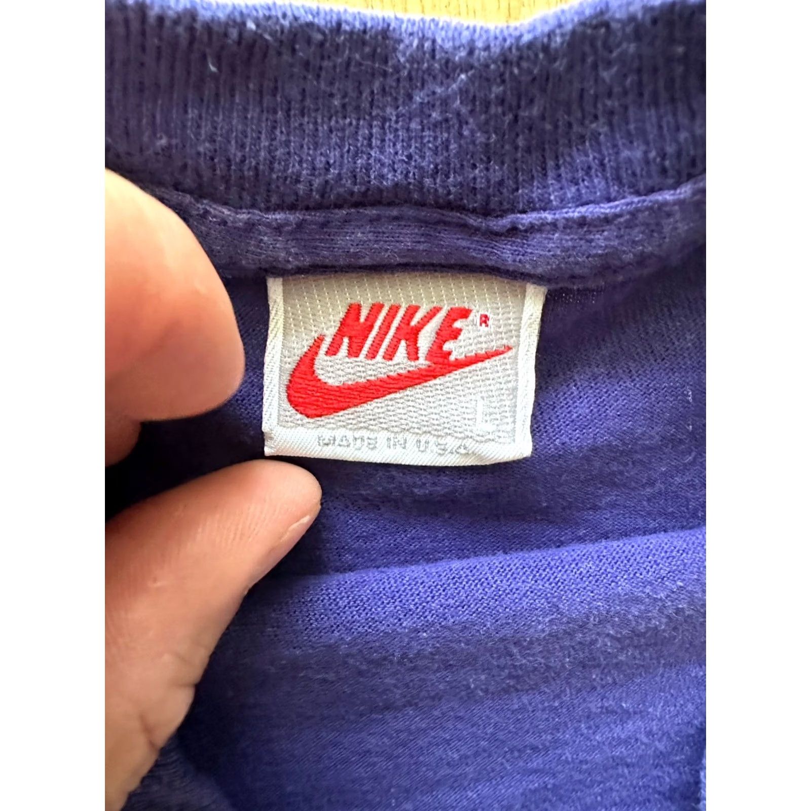 Nike VINTAGE Nike Just Do It Tee Grey Purple Single Stitch Made In USA L Men 90s USA Hip Hop Sports Shirt Tag Read!! Size US L / EU 52-54 / 3 - 4 Thumbnail
