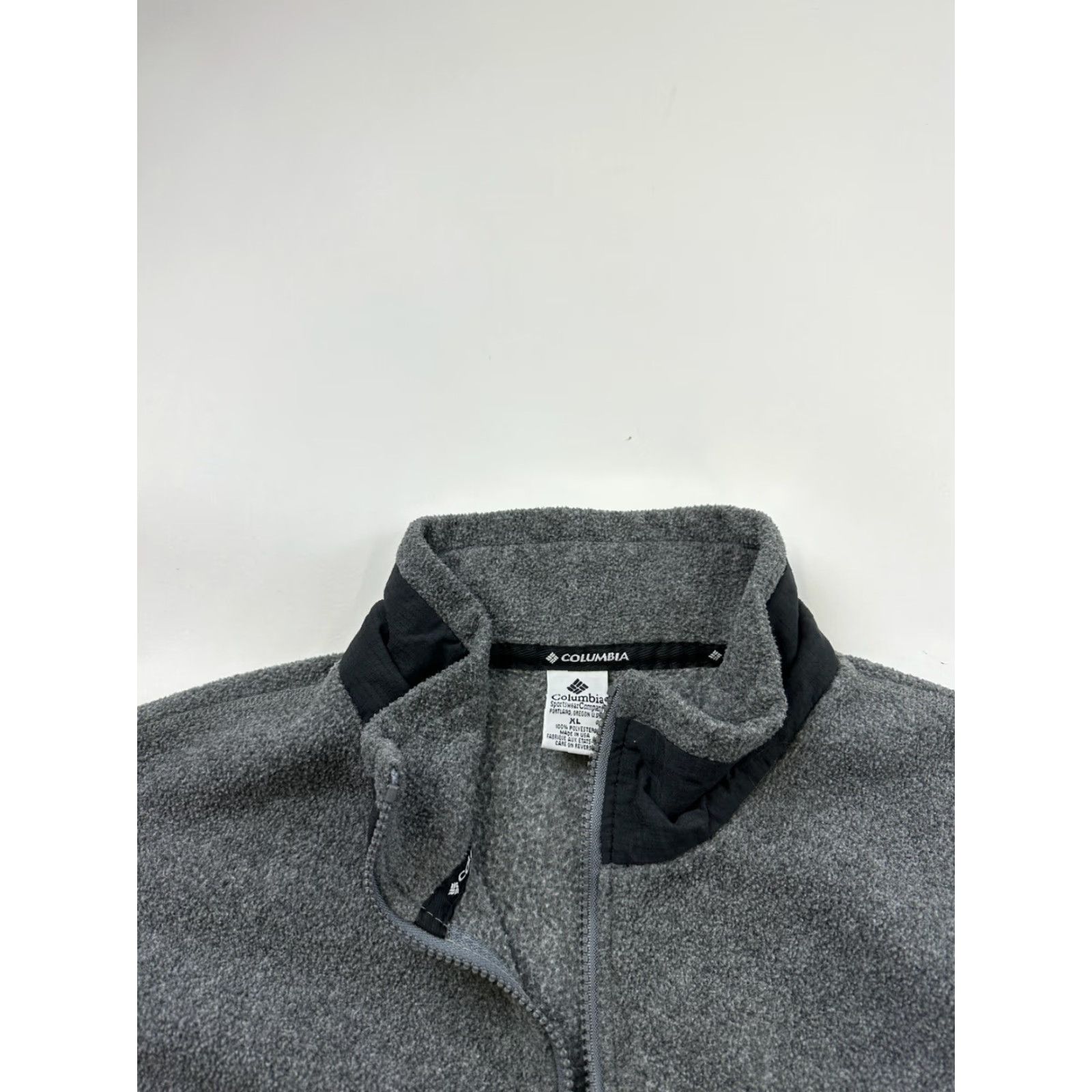 Vintage VINTAGE Columbia Fleece Vest Men XL Gray Made In USA Size US XL / EU 56 / 4 - 3 Thumbnail