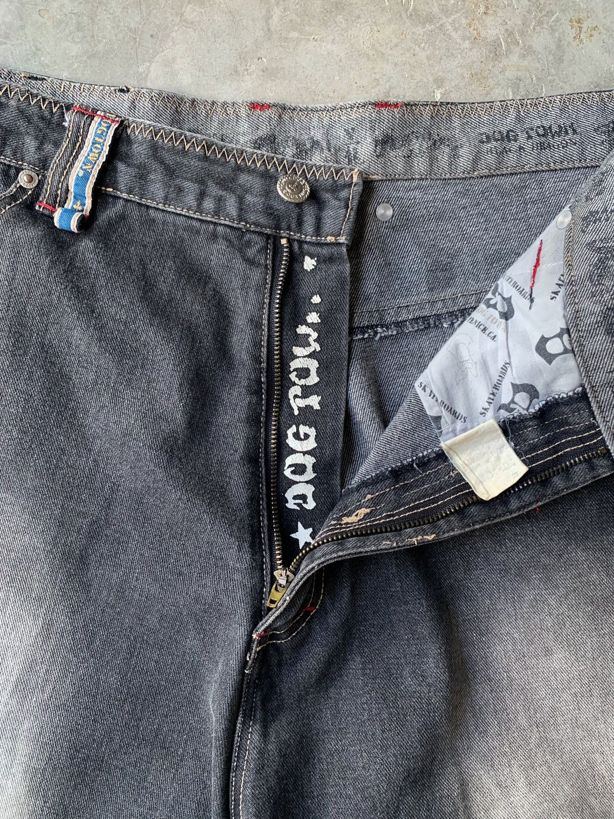 Other × Vintage Vintage Dogtown Skateboards Black Dragon Jorts Size US 39 - 13 Thumbnail
