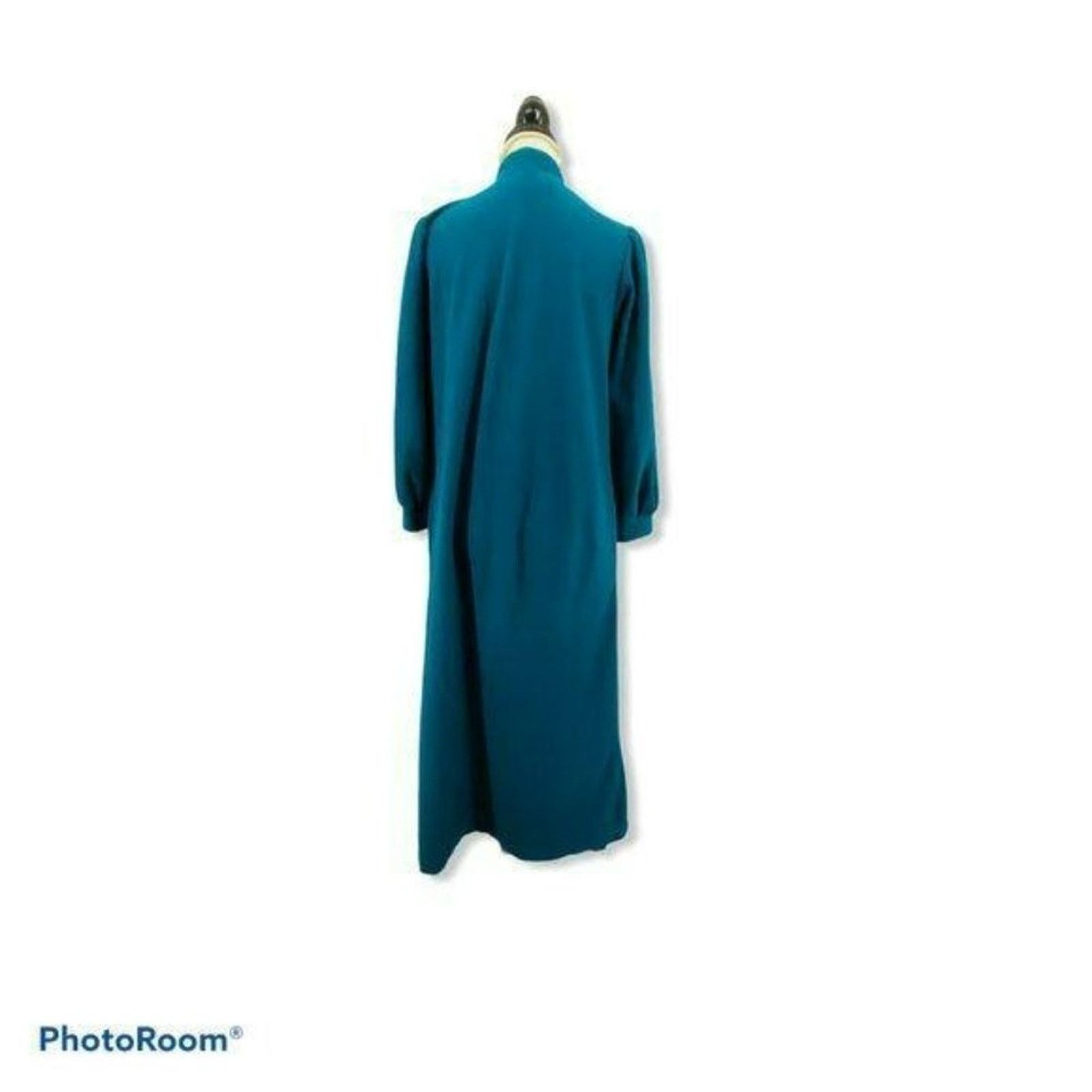 Vintage Vintage House Coat Zip Front Velour Robe Long Quilted Satin Size ONE SIZE - 7 Thumbnail